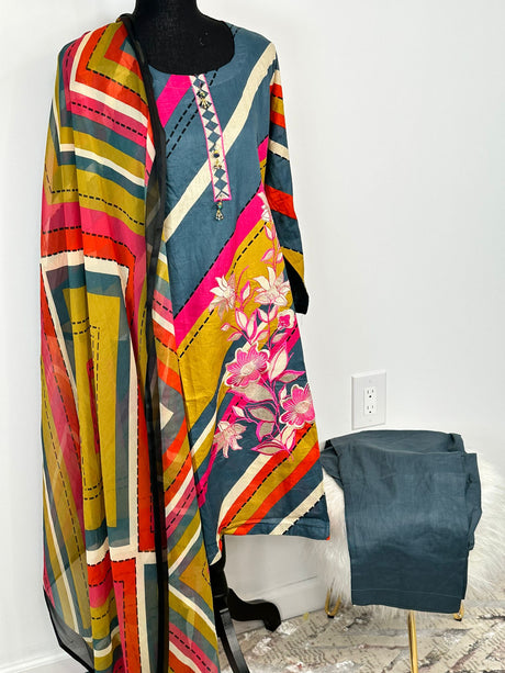 Pakistani Embroidered Luxury  Lawn ready to ship