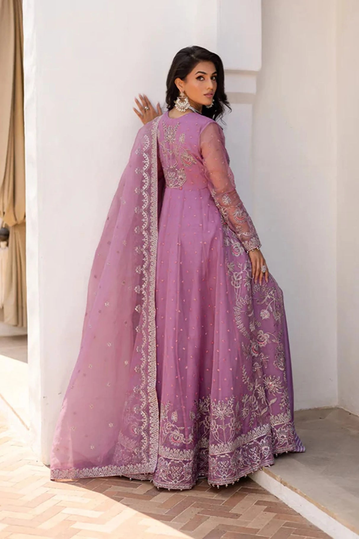 Noir By Freesia Maryum N Maria Formals Collection