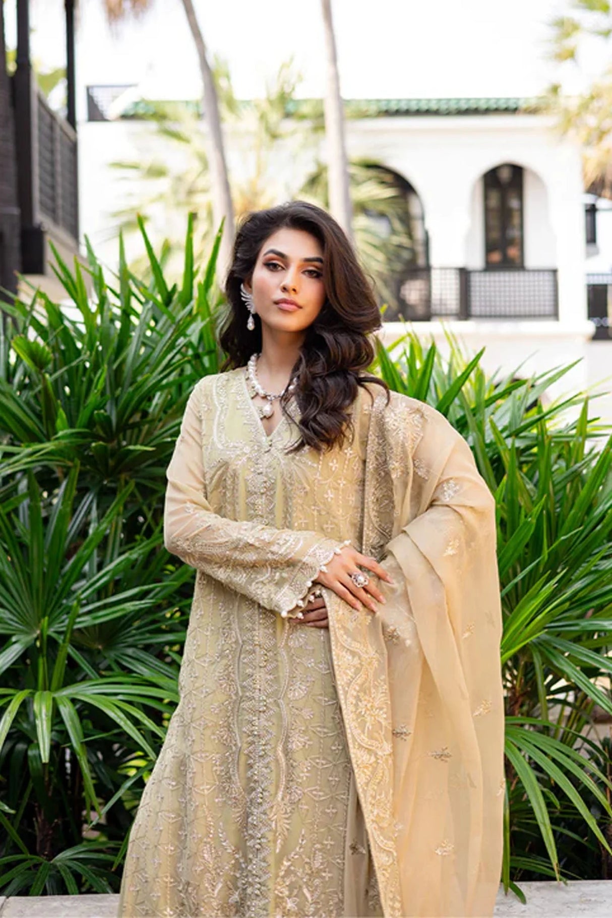 Noir By Freesia Maryum N Maria Formals Collection