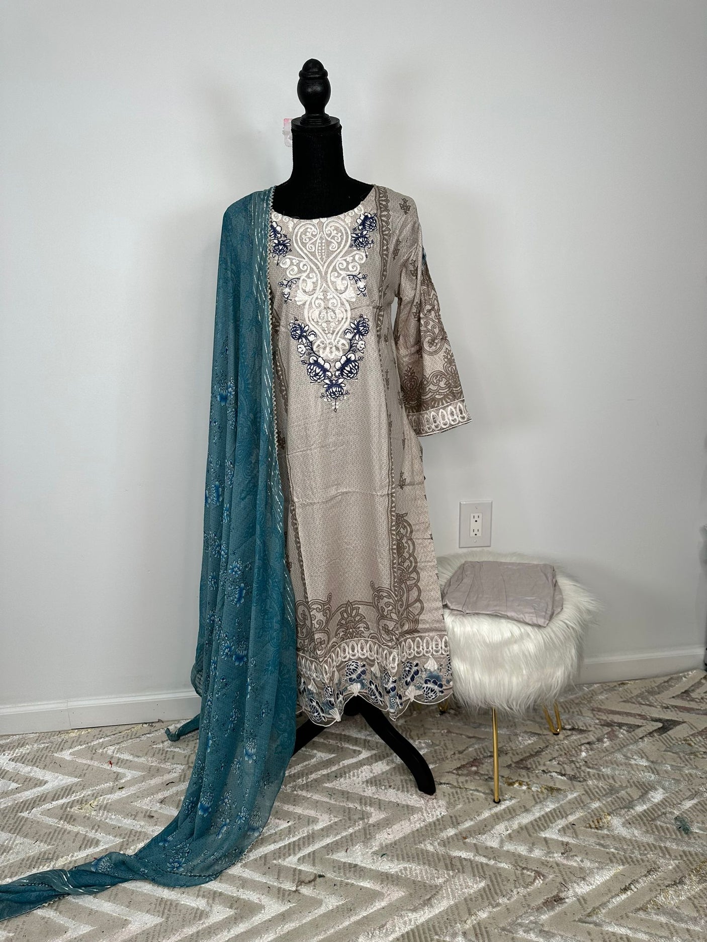 Pakistani Embroidered Lawn  ready to ship.