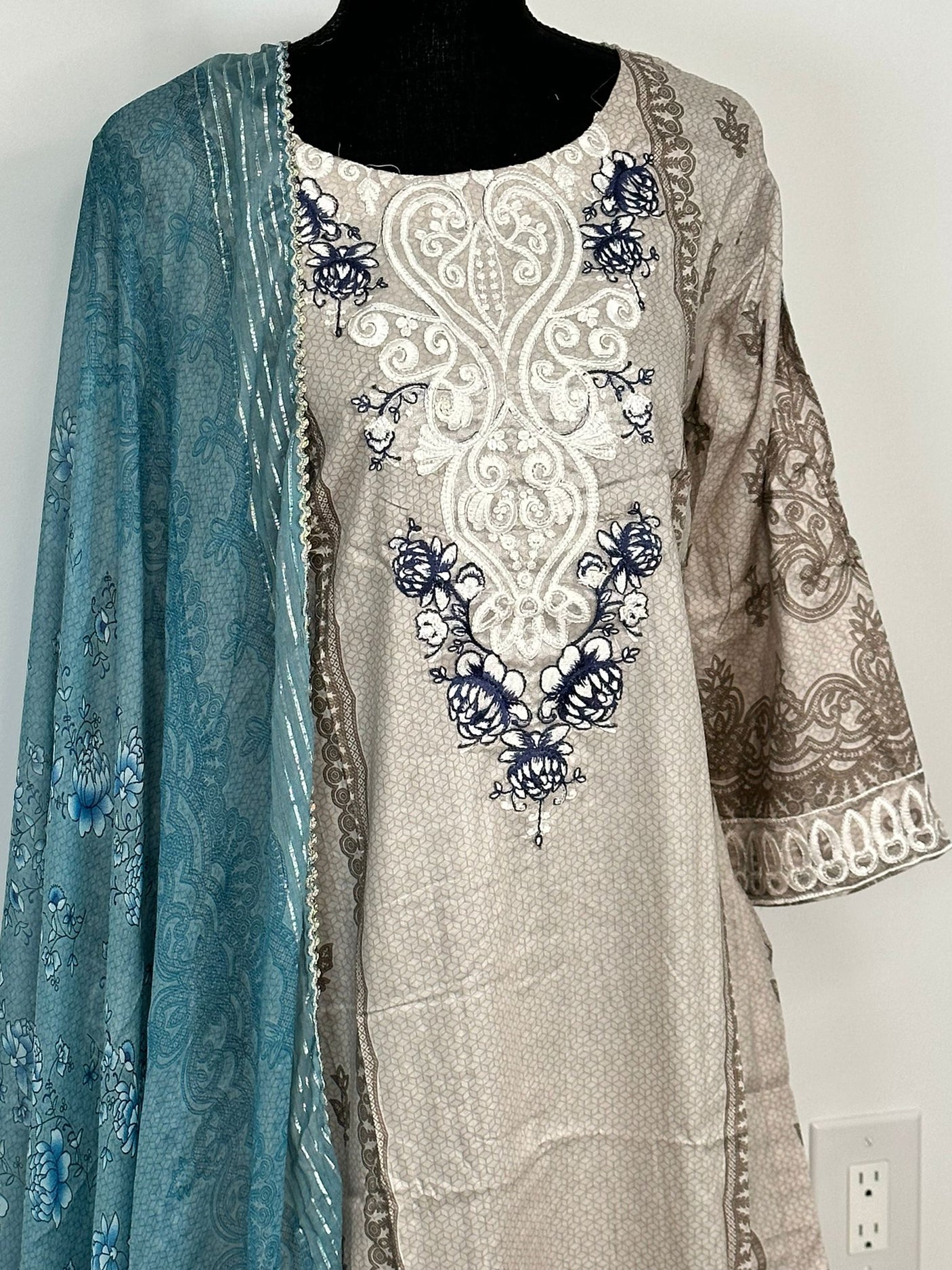 Pakistani Embroidered Lawn  ready to ship.