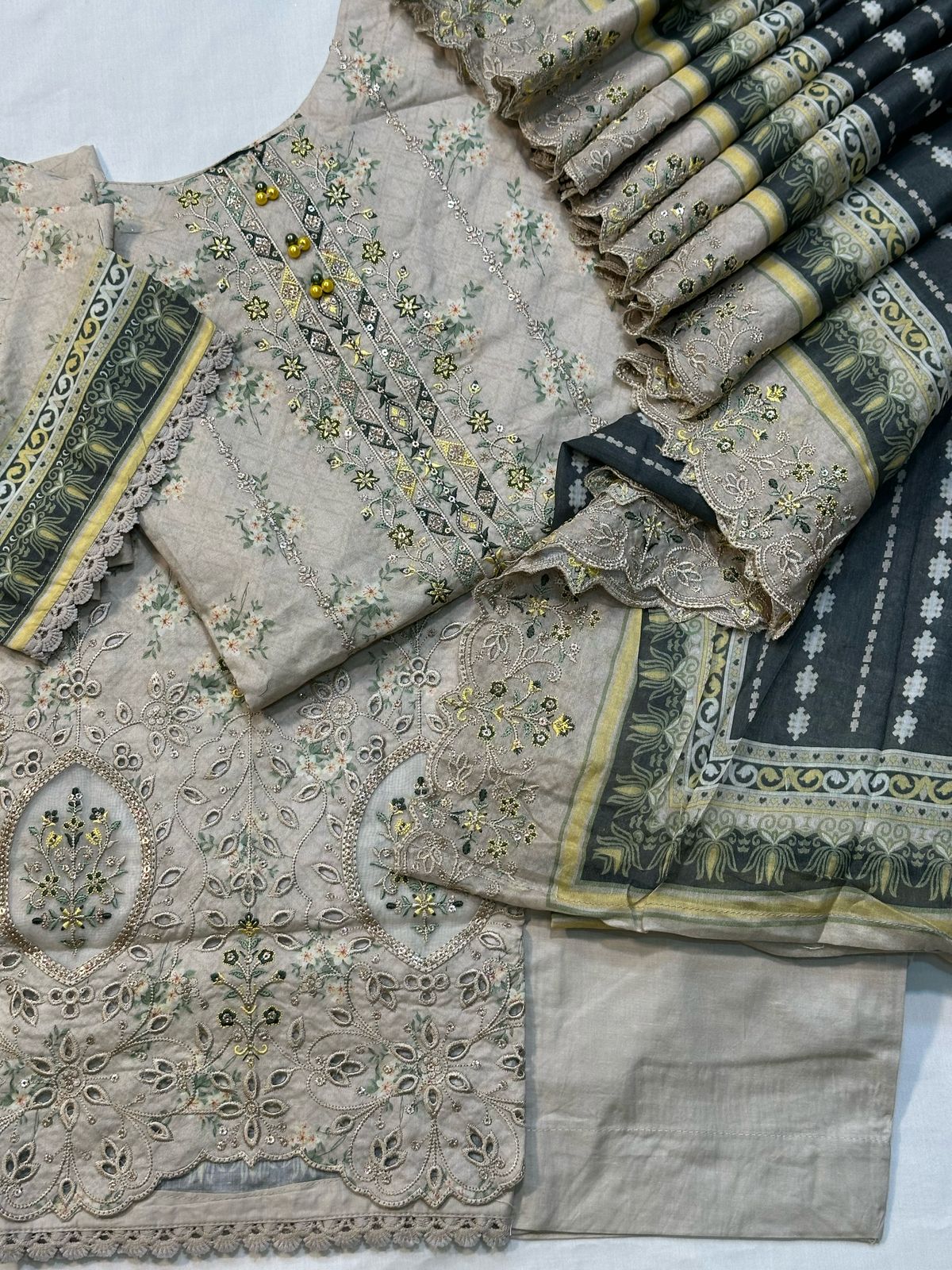 Zubeda Luxury Lawn Collection