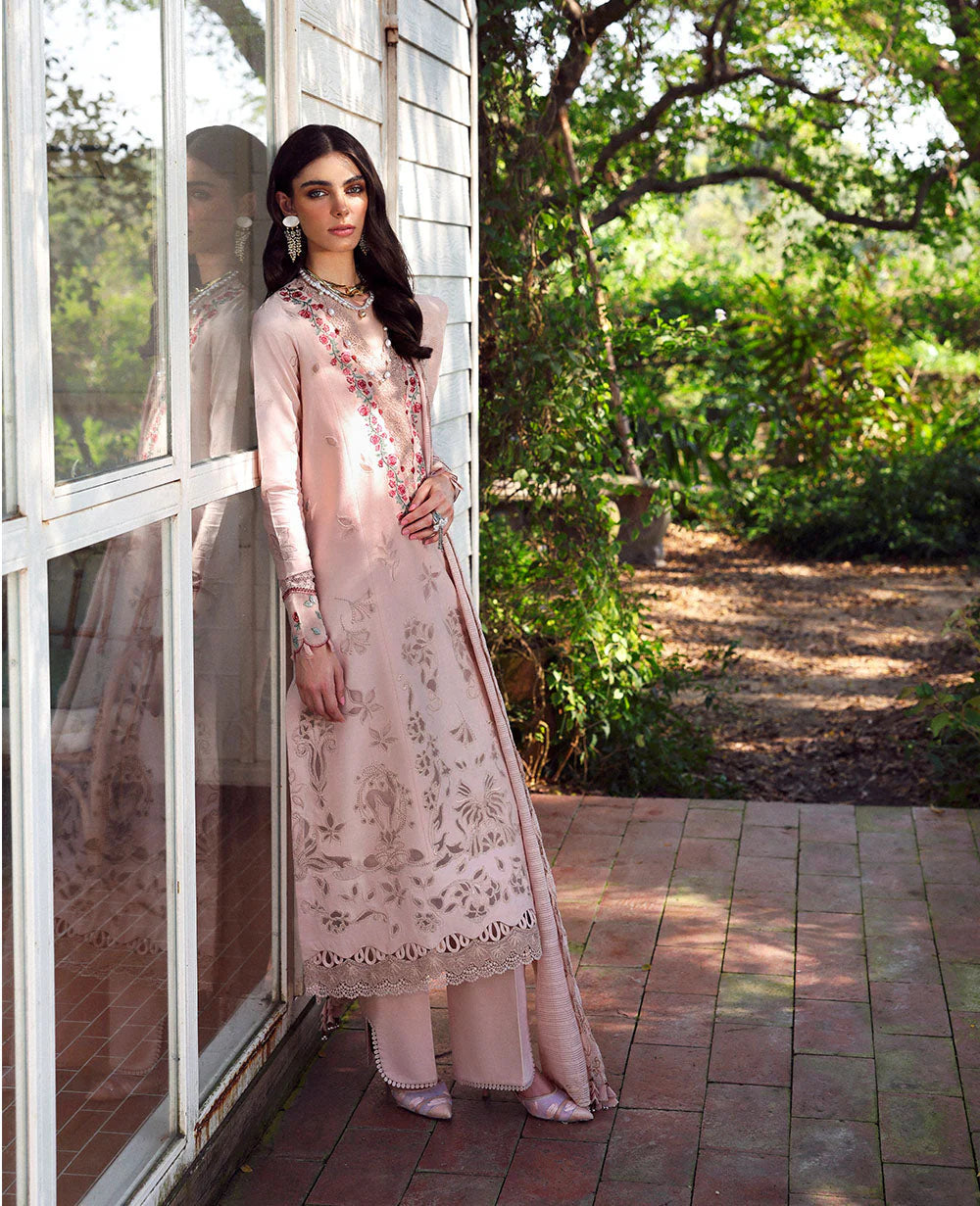 Republic Women’s Wear