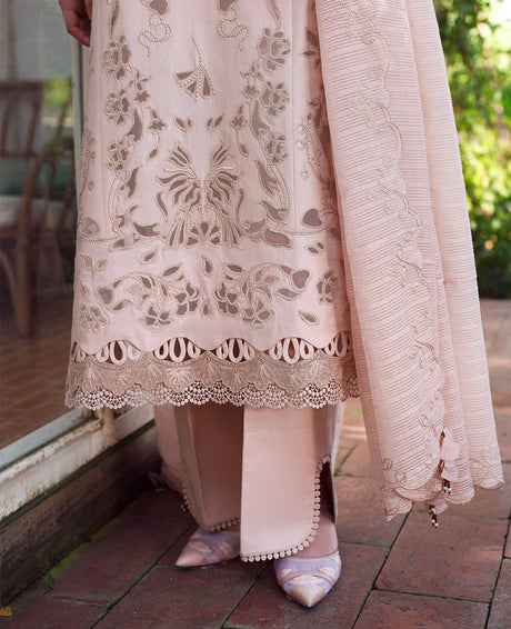 Republic Women’s Wear
