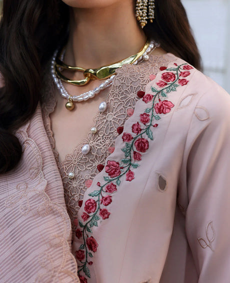 Republic Women’s Wear