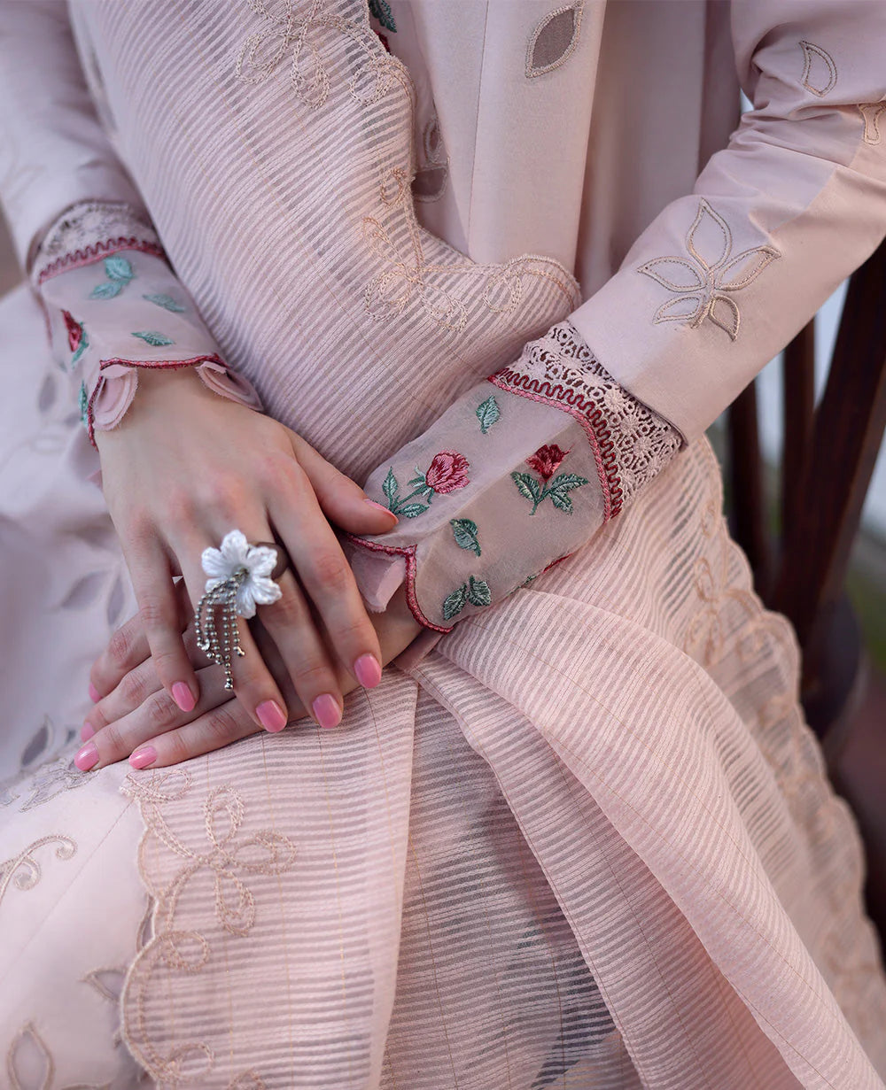 Republic Women’s Wear