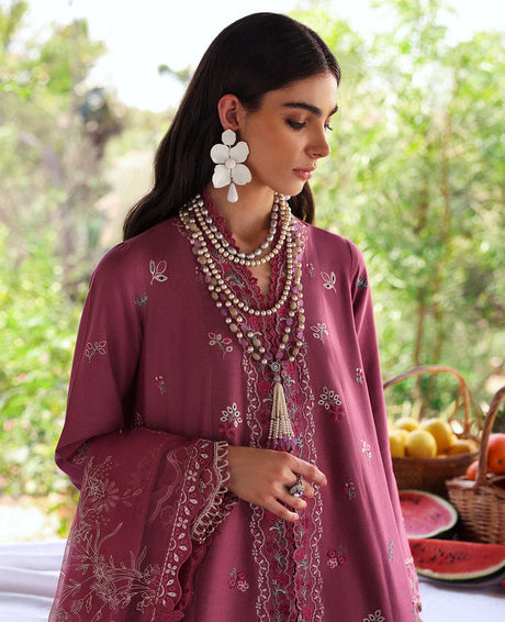 Republic Women’s Wear