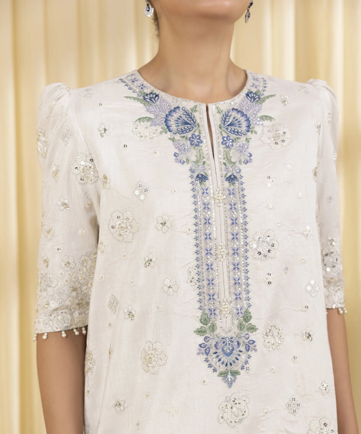 Sapphire Luxe embroidered raw silk suit off-white - side