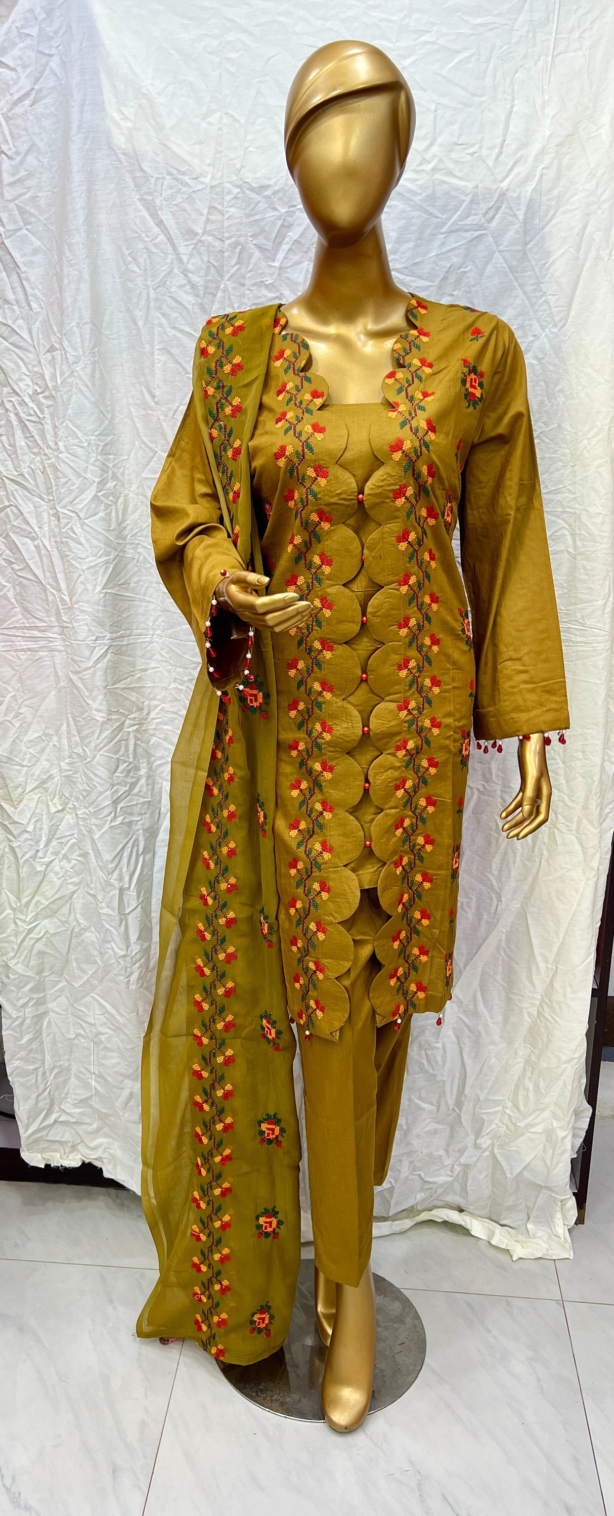 Luxury Embroidered lawn Ready To Ship