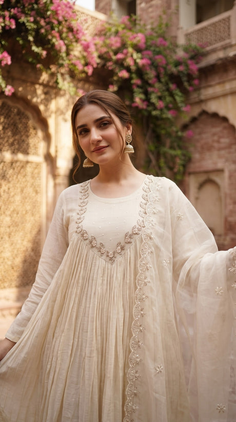 Ivory embroidered Anarkali yoke detail with organza dupatta