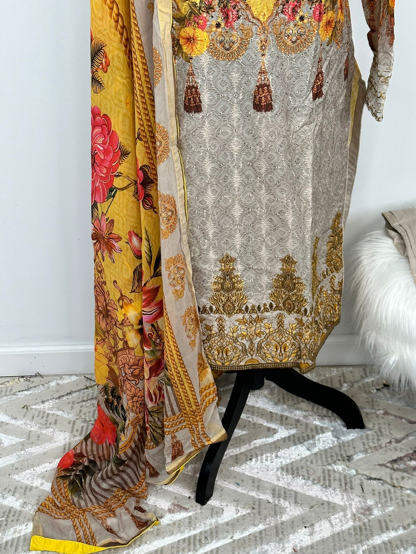 Pakistani Embroidered Lawn  ready to ship