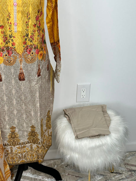 Pakistani Embroidered Lawn  ready to ship
