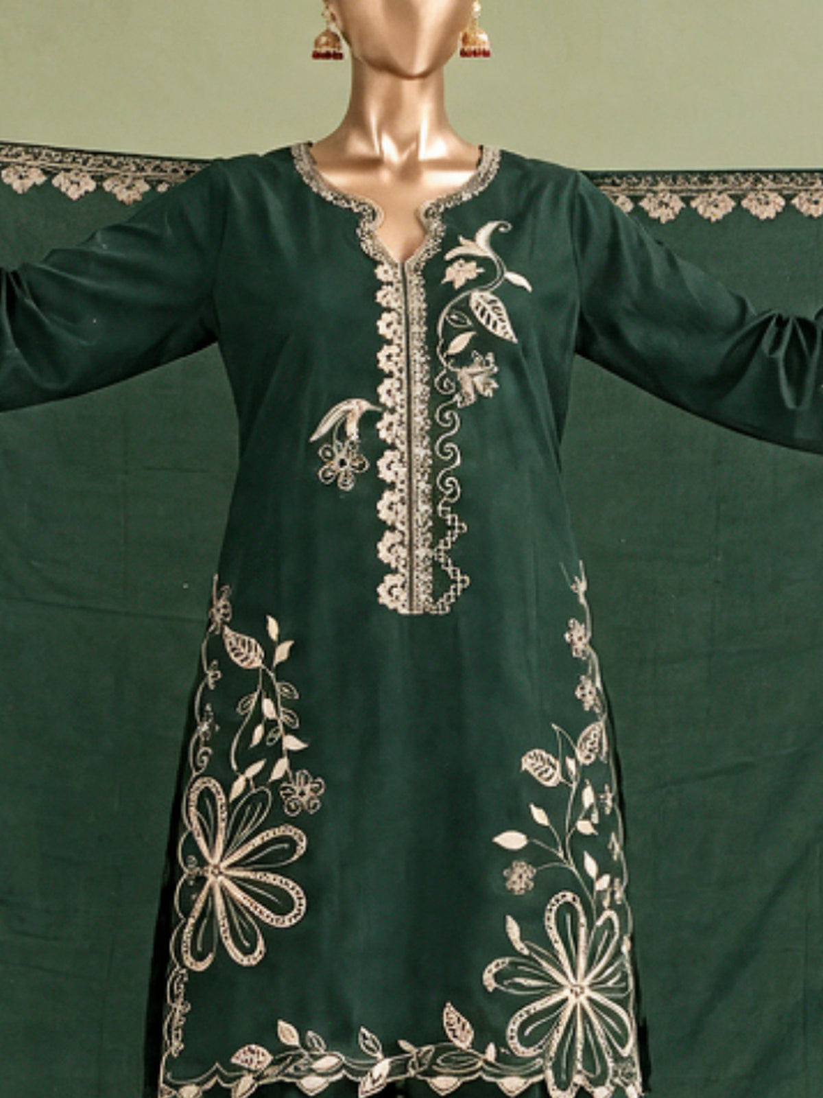Maahi By Bin Saeed Marina Bottle Green - Close-up