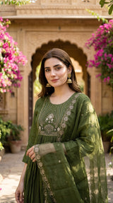 Olive green kurta embroidered yoke close up