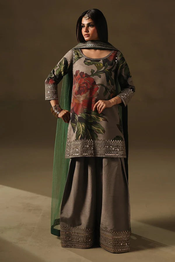 Charizma Luxury Embroidered Suit - video