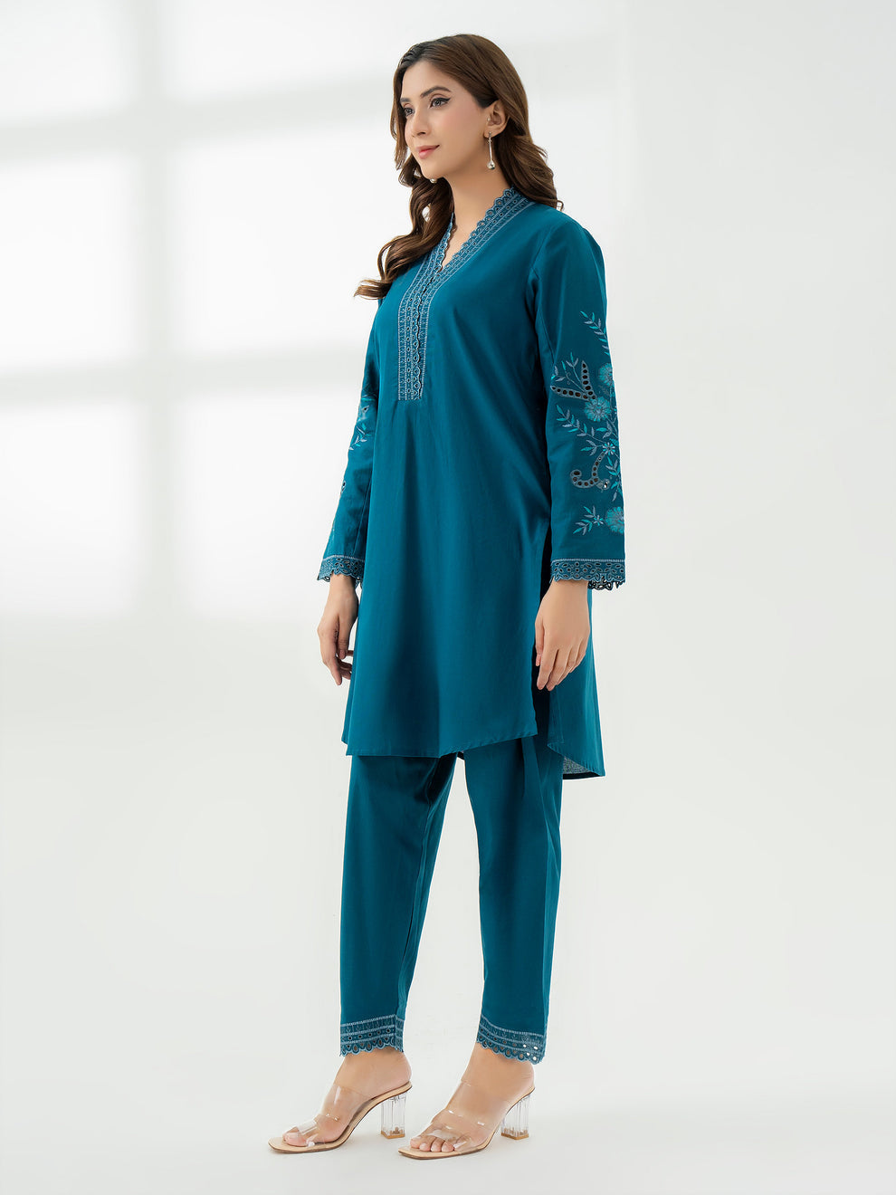 2 Piece Khaddar Suit-Embroidered By Limelight