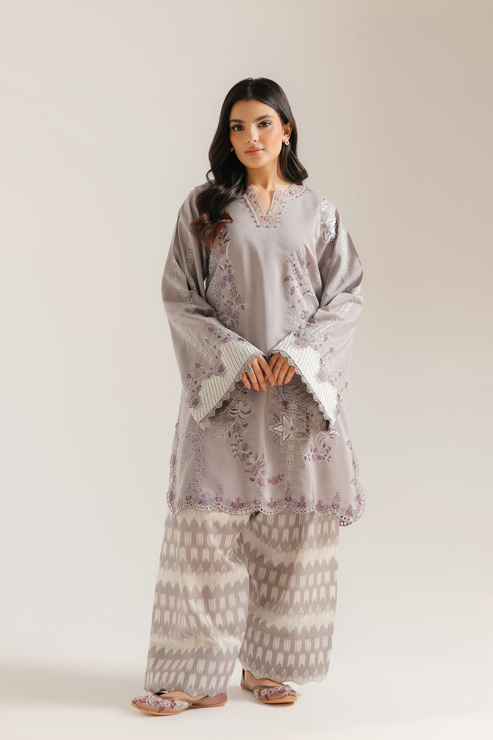 Ethnic Embroidered 2pc Suit