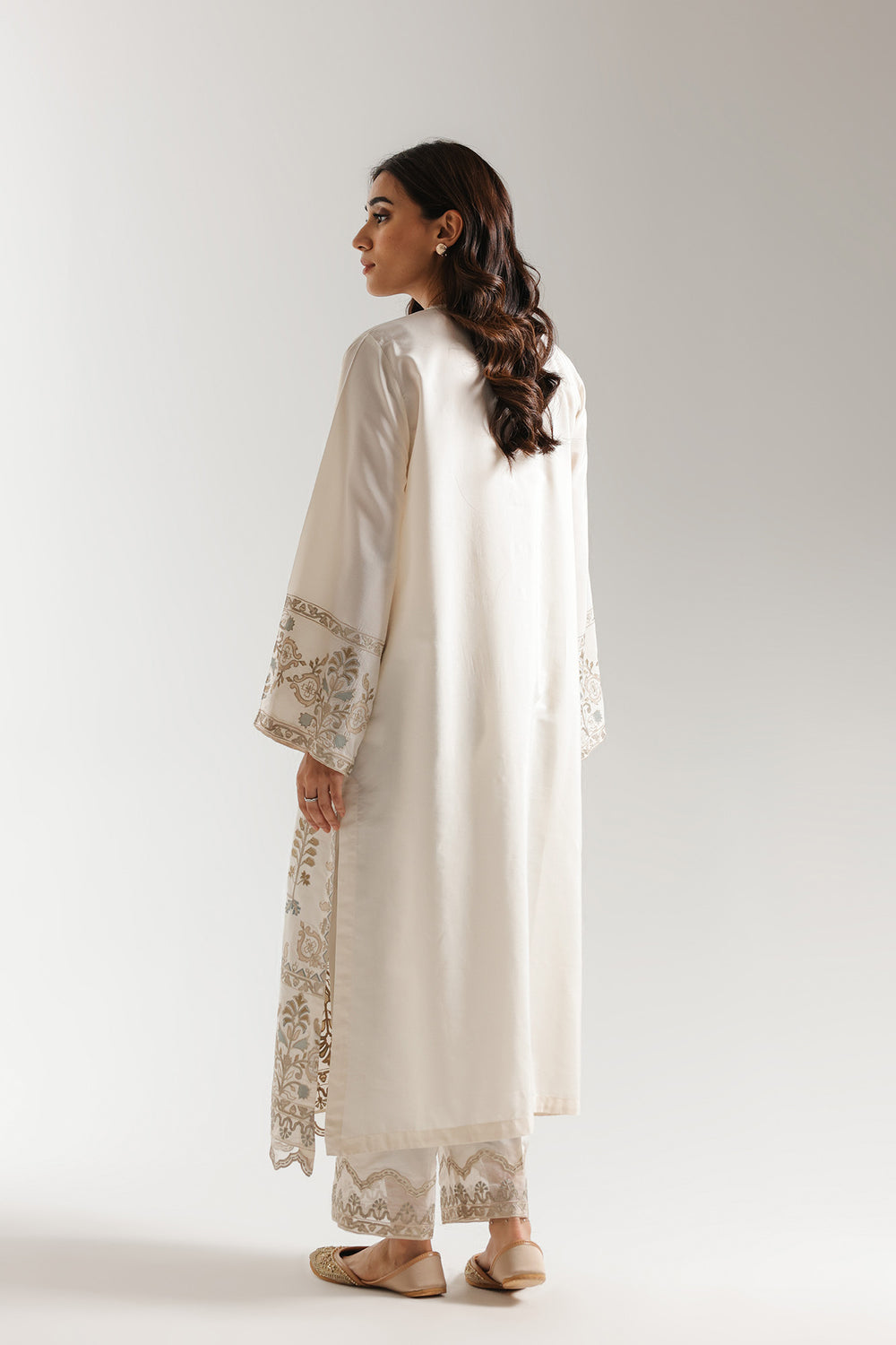 Ethnic Embroidered 2pc Suit