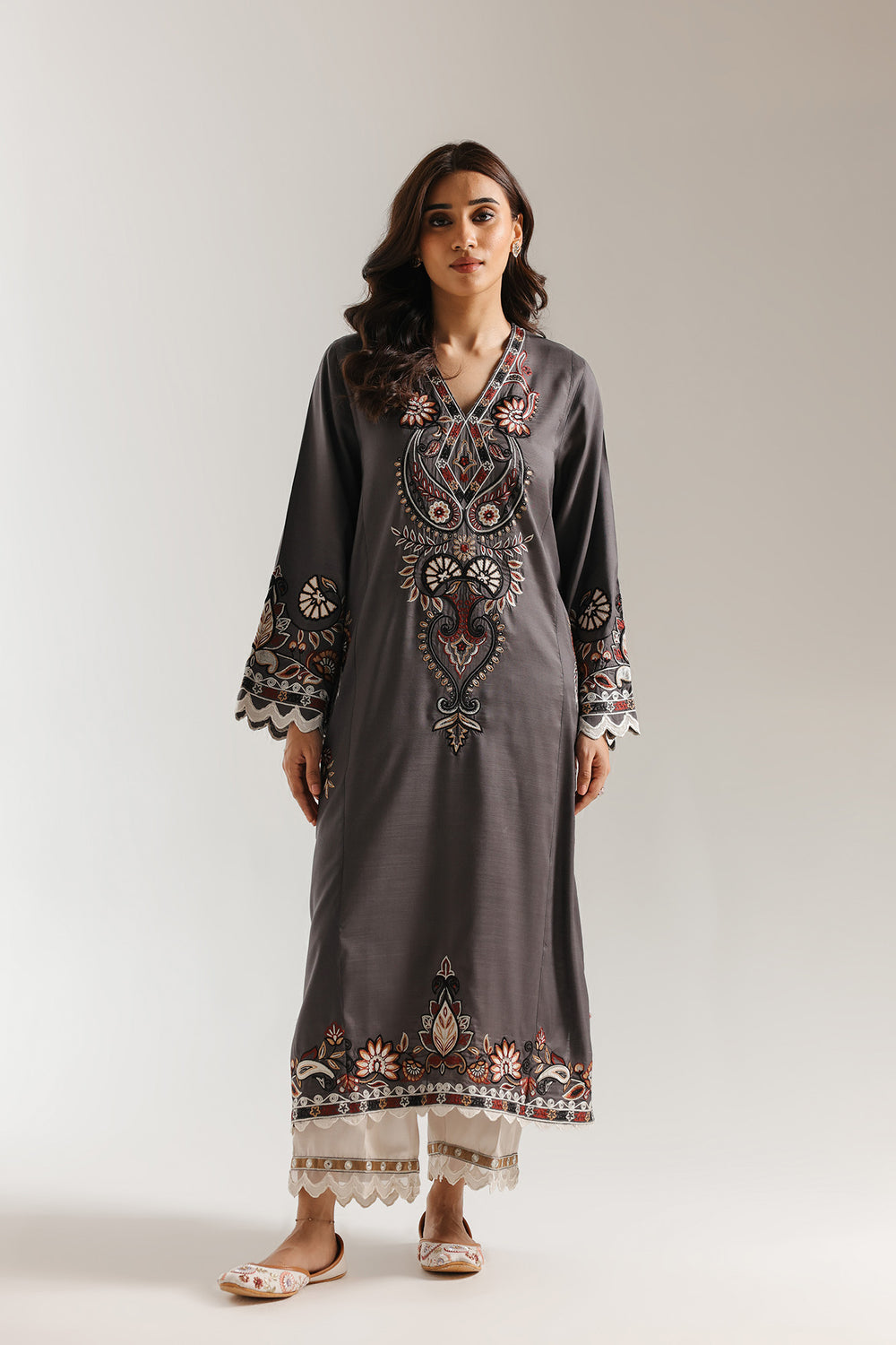 Ethnic Embroidered 2pc Suit