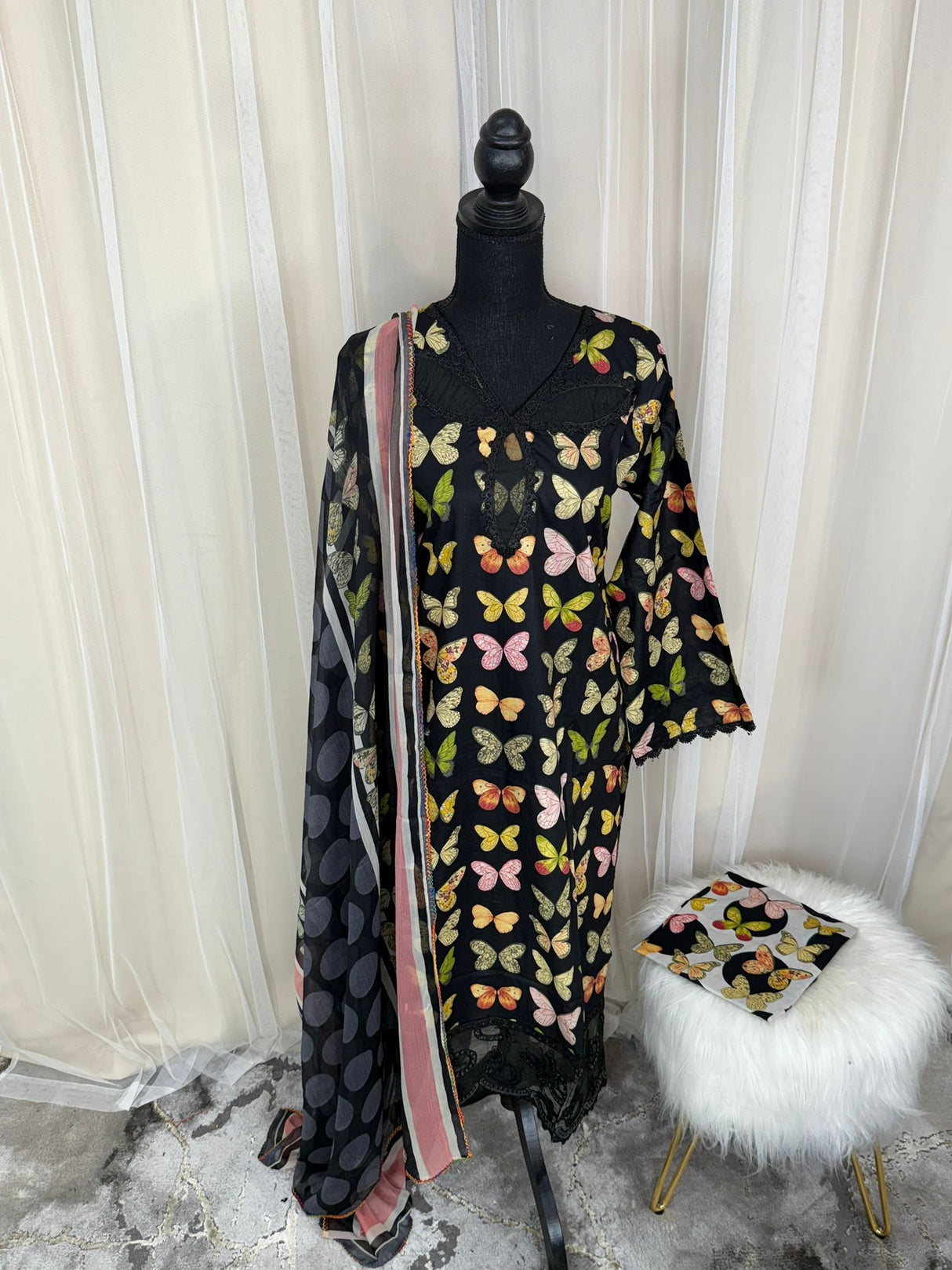 Luxury Embroidered Lawn Ready To Ship