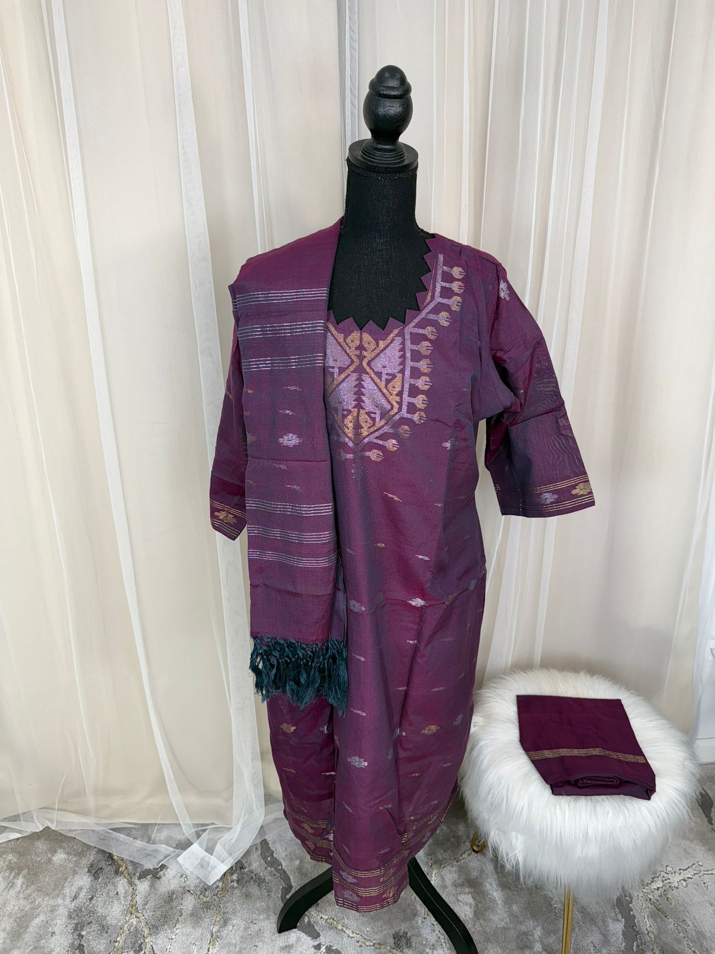Bangladeshi Jamdani salwar kamiz