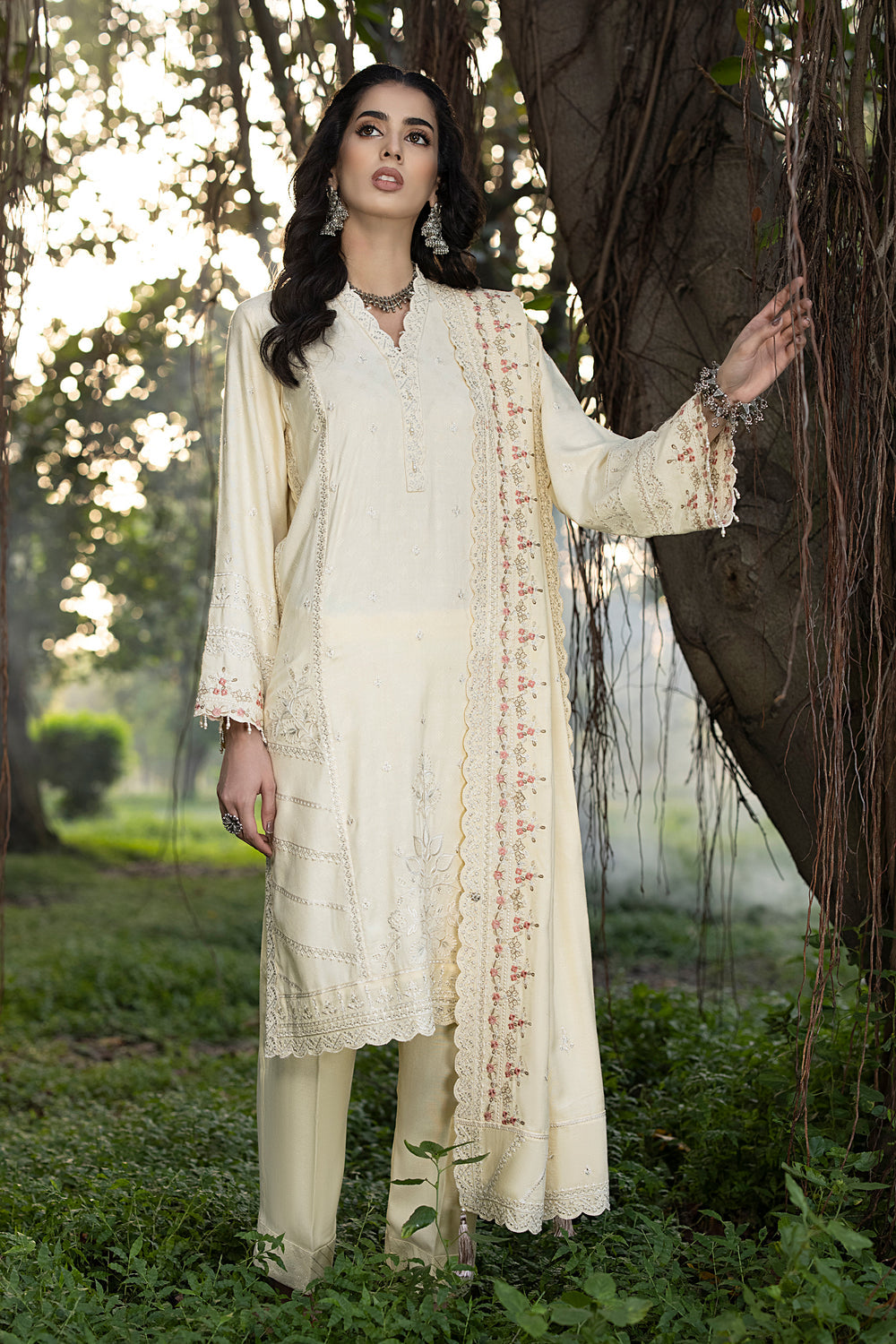 Lakhany 3pc Embroidered Suit