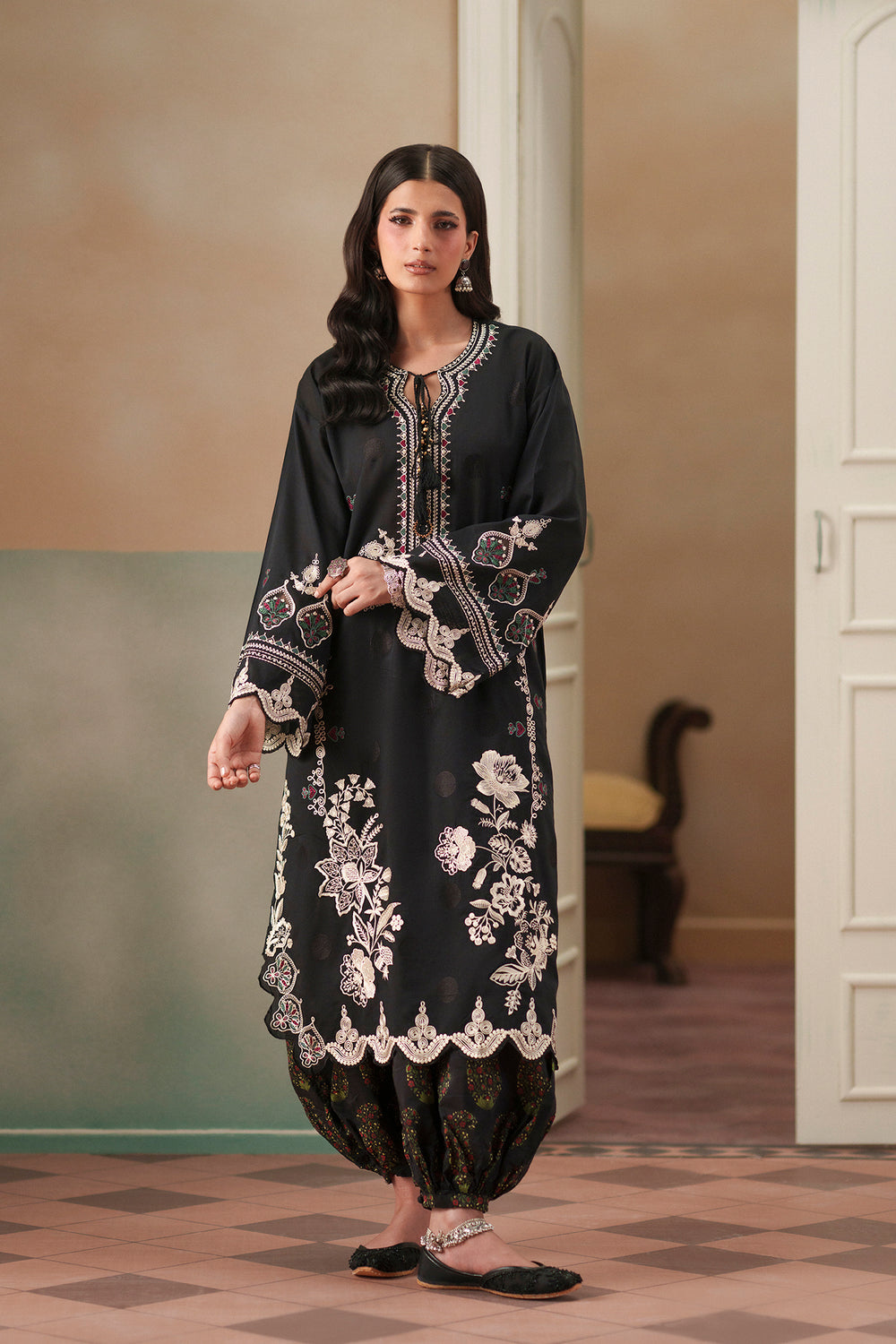 Ethnic Embroidered 2pc Suit