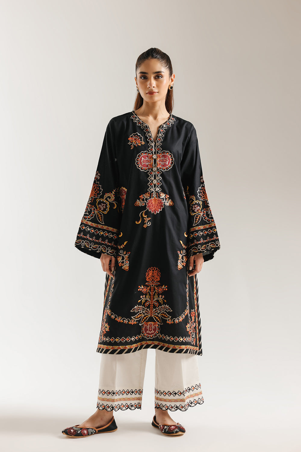 Ethnic Embroidered 2pc Suit