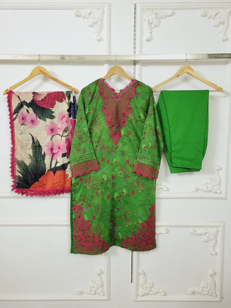 Noer by Gulljee Embroidery lawn