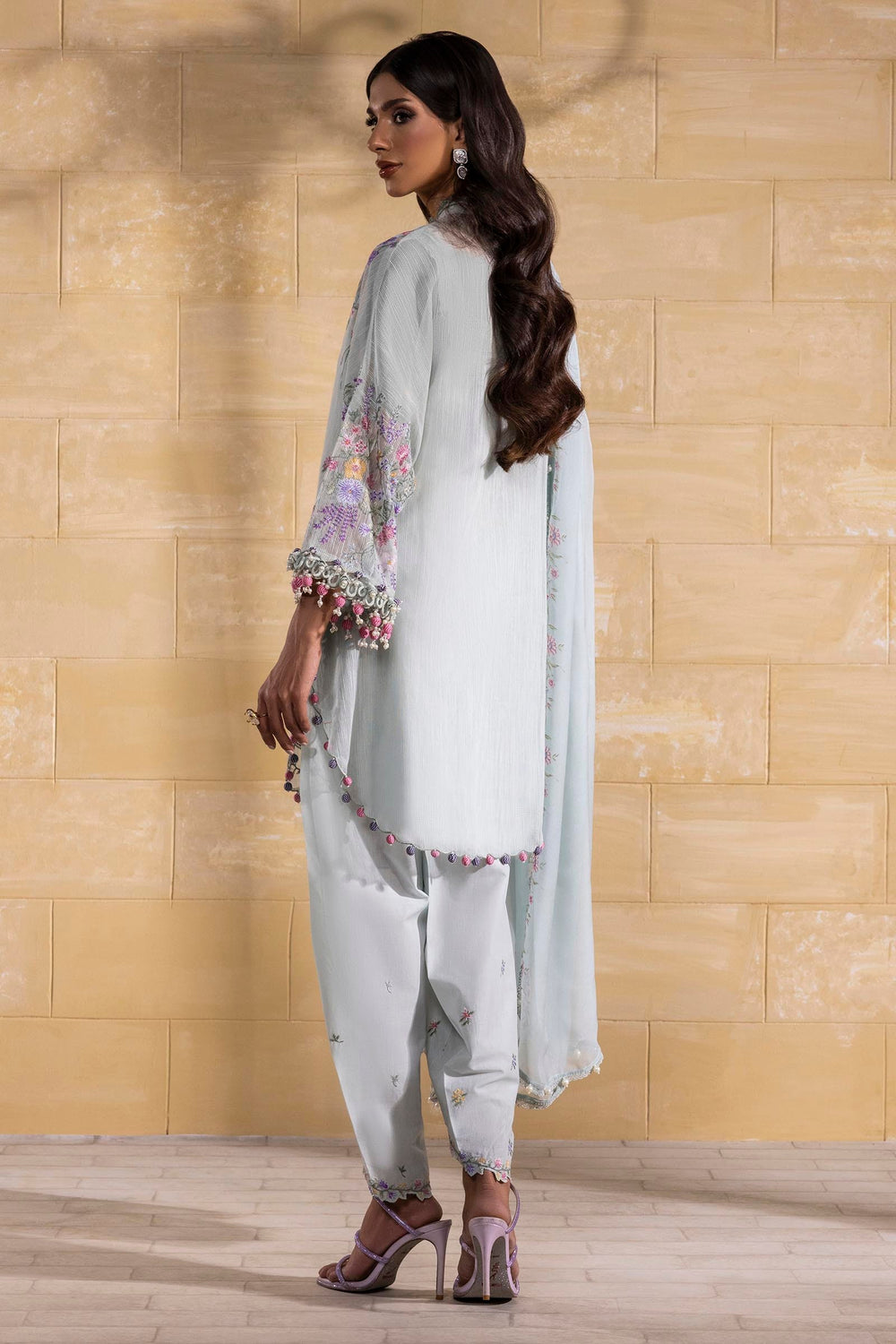 Muzlin by Sana Safinaz Luxury Collection