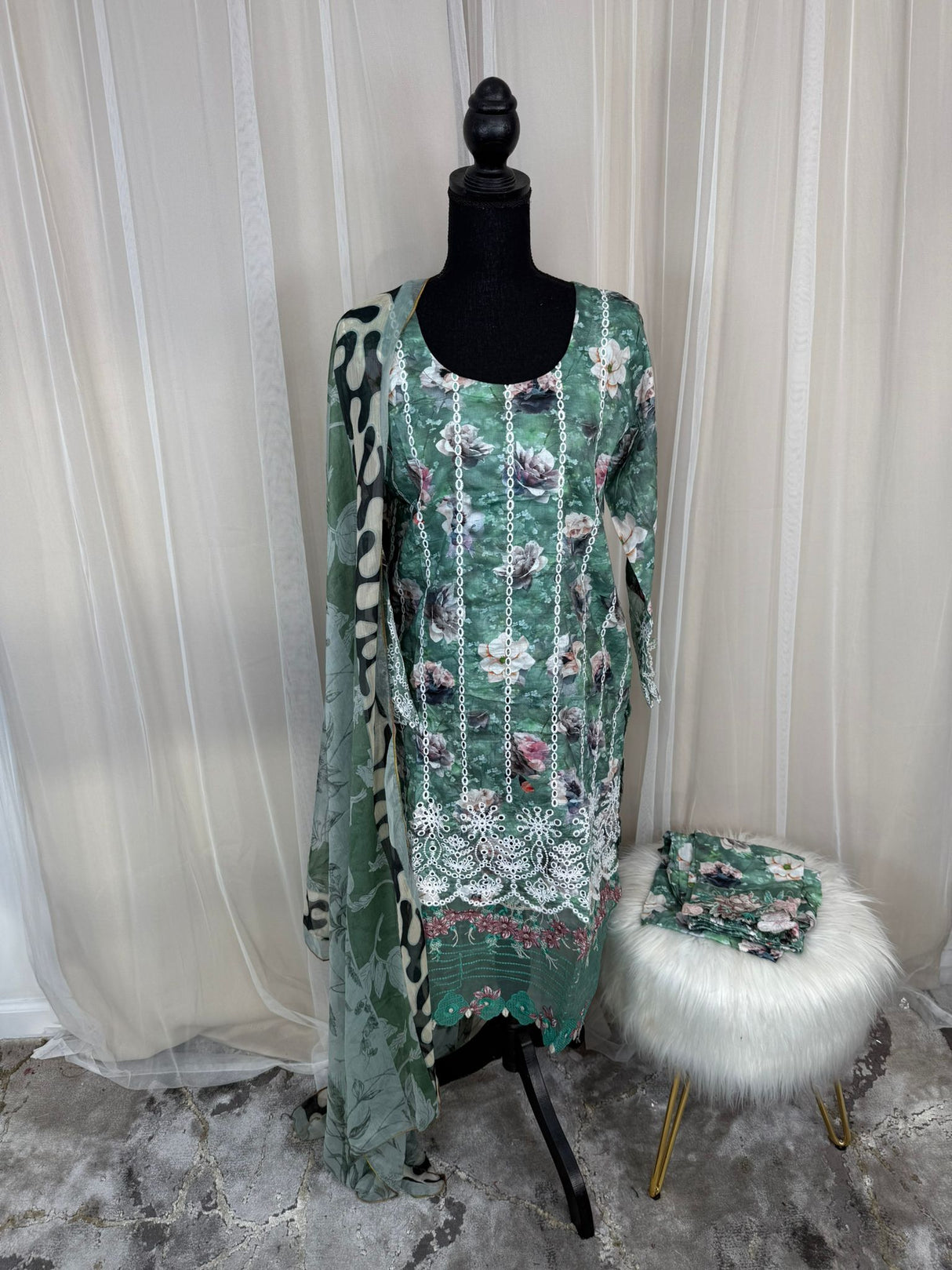 Luxury Embroidered Lawn Ready To Ship