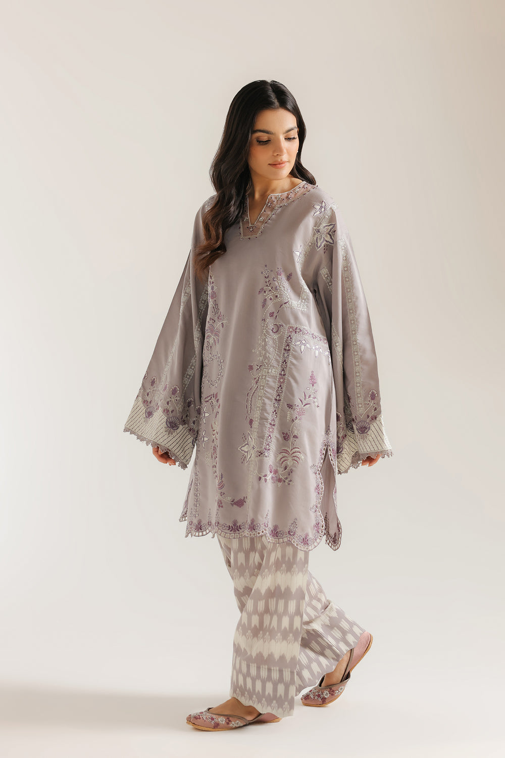 Ethnic Embroidered 2pc Suit
