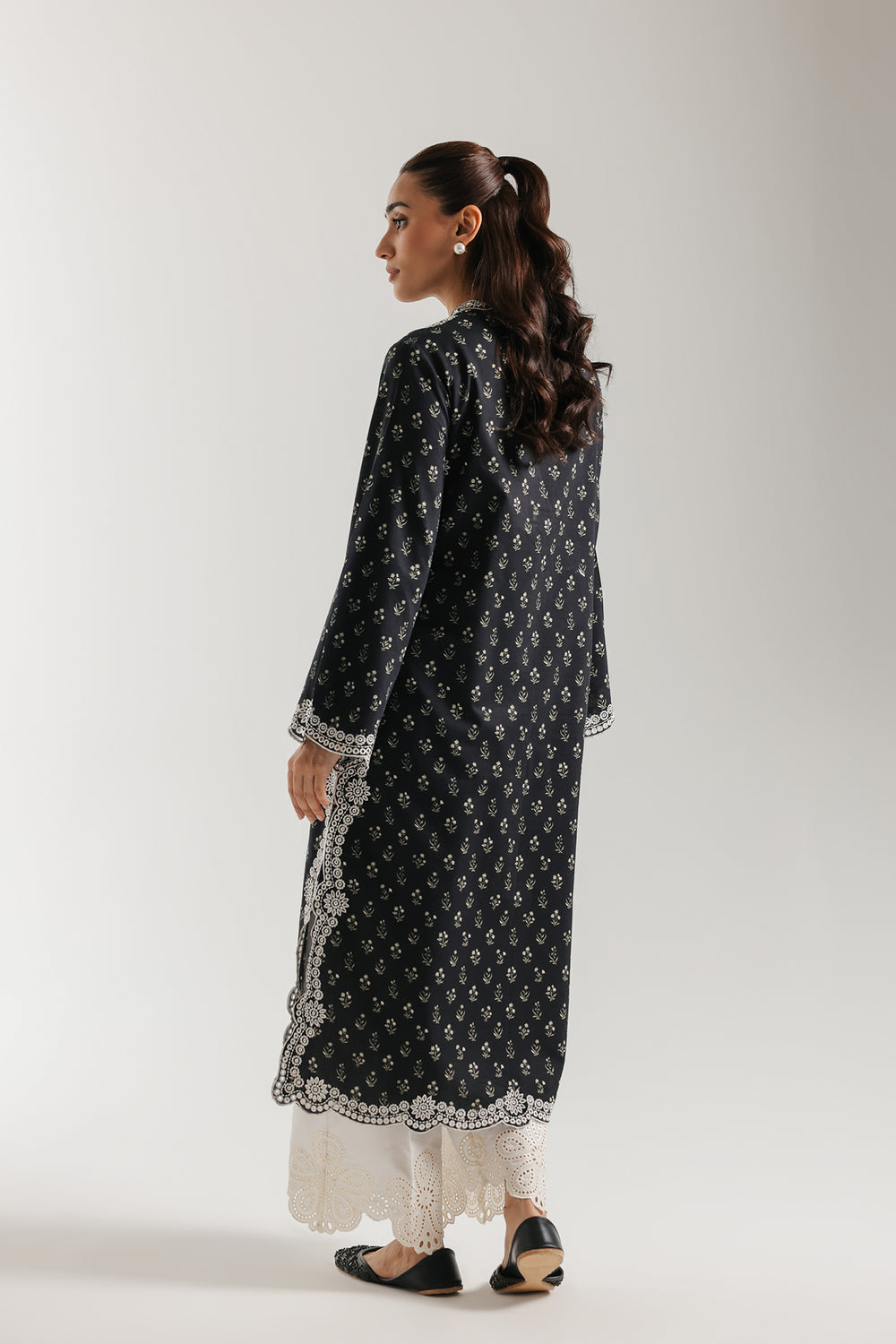 Ethnic Embroidered 2pc Suit