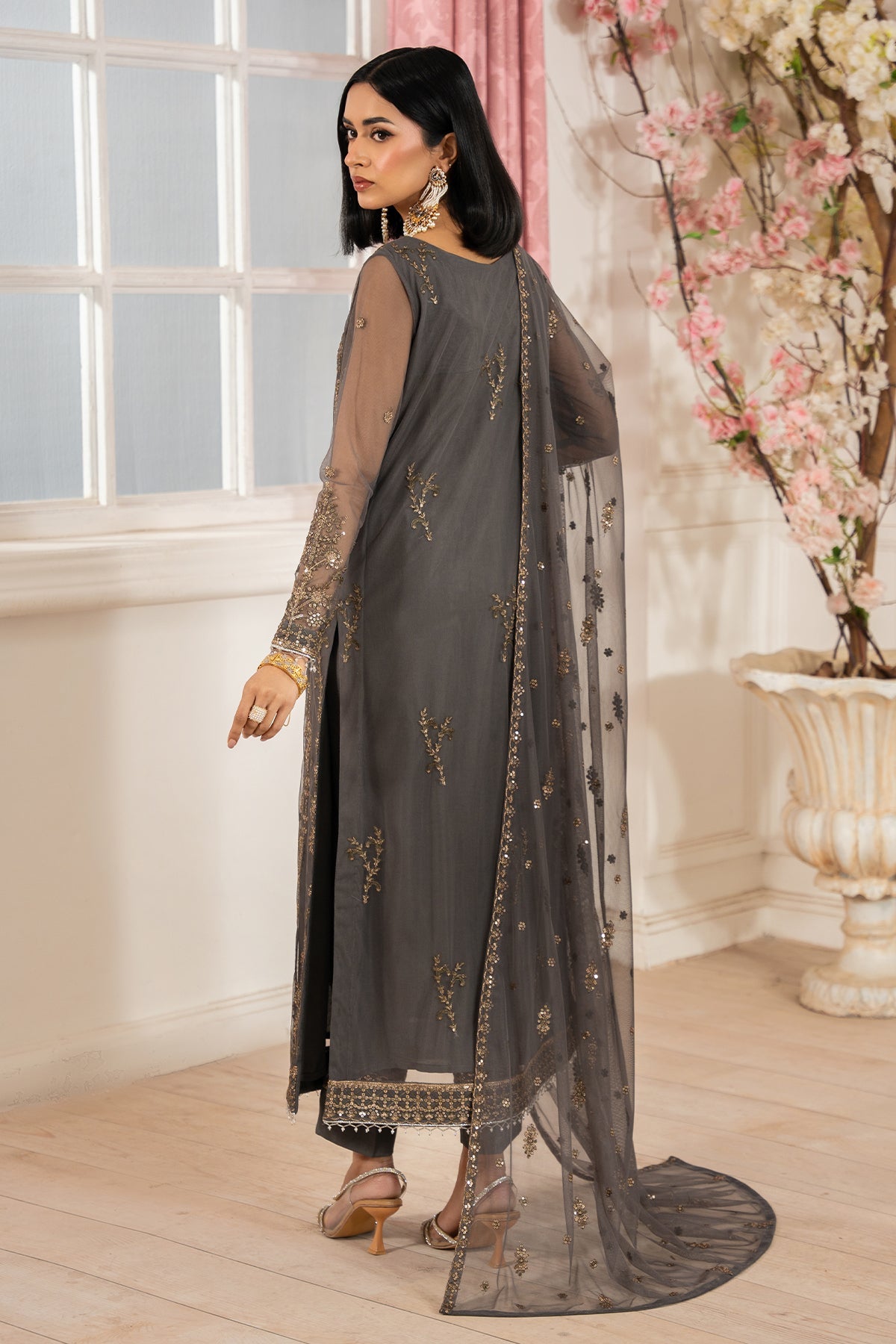 Heer by Zarif Luxury Collection