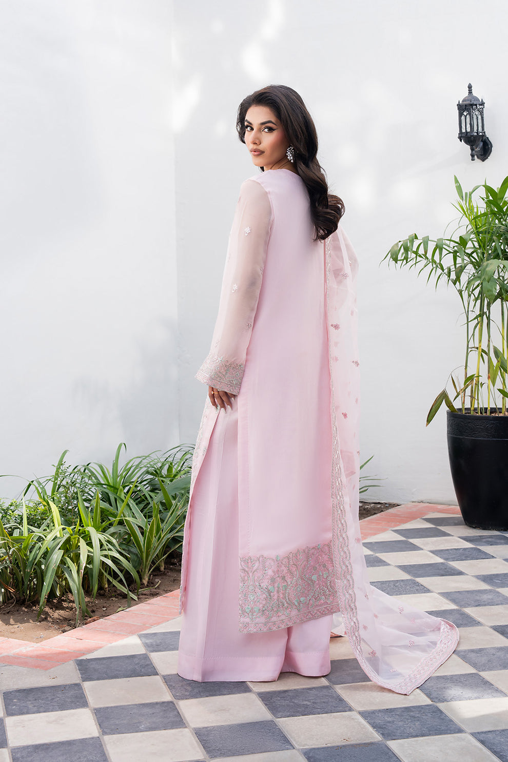 Tarz by Freesia Luxury Collection