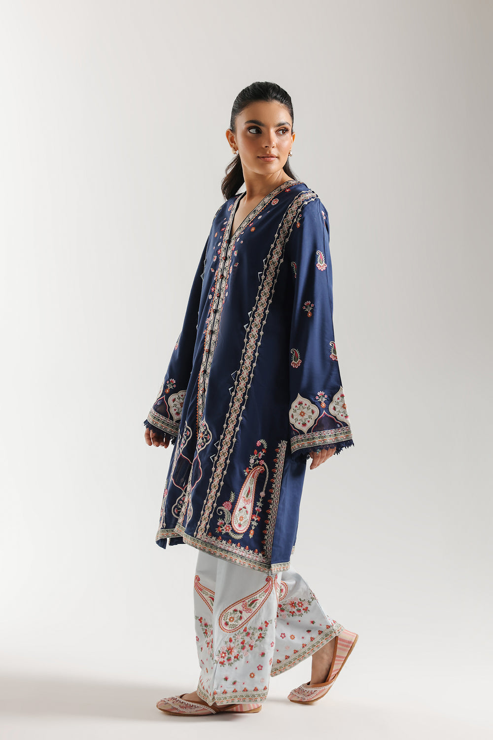 Ethnic Embroidered 2pc Suit