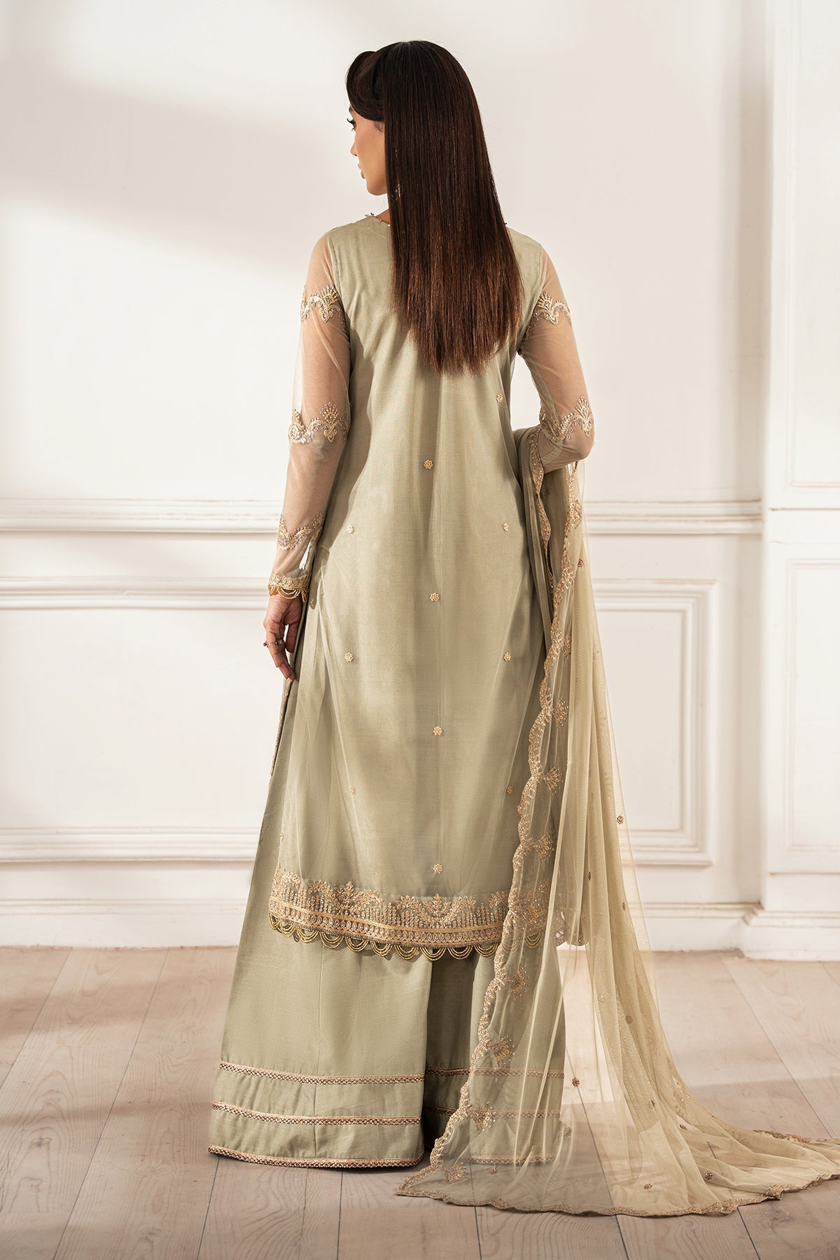 Heer by Zarif Luxury Collection