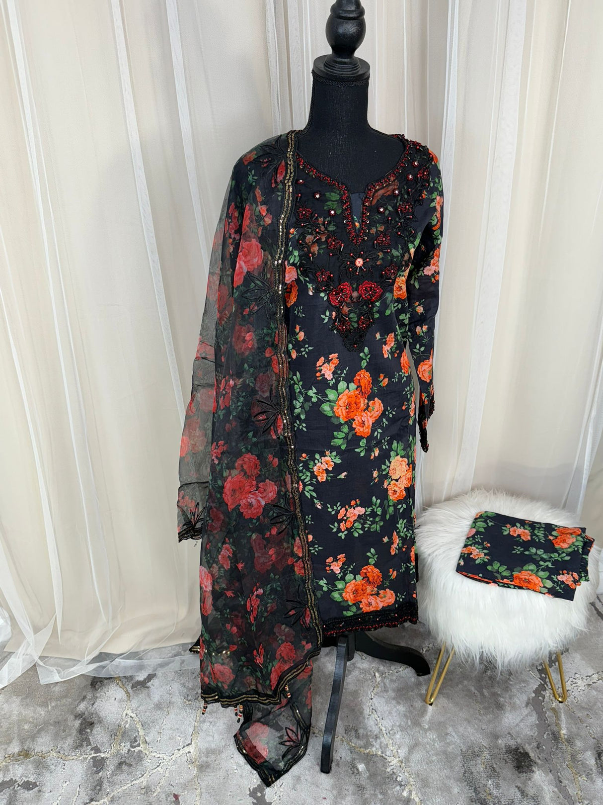 Luxury Embroidered Lawn Ready To Ship