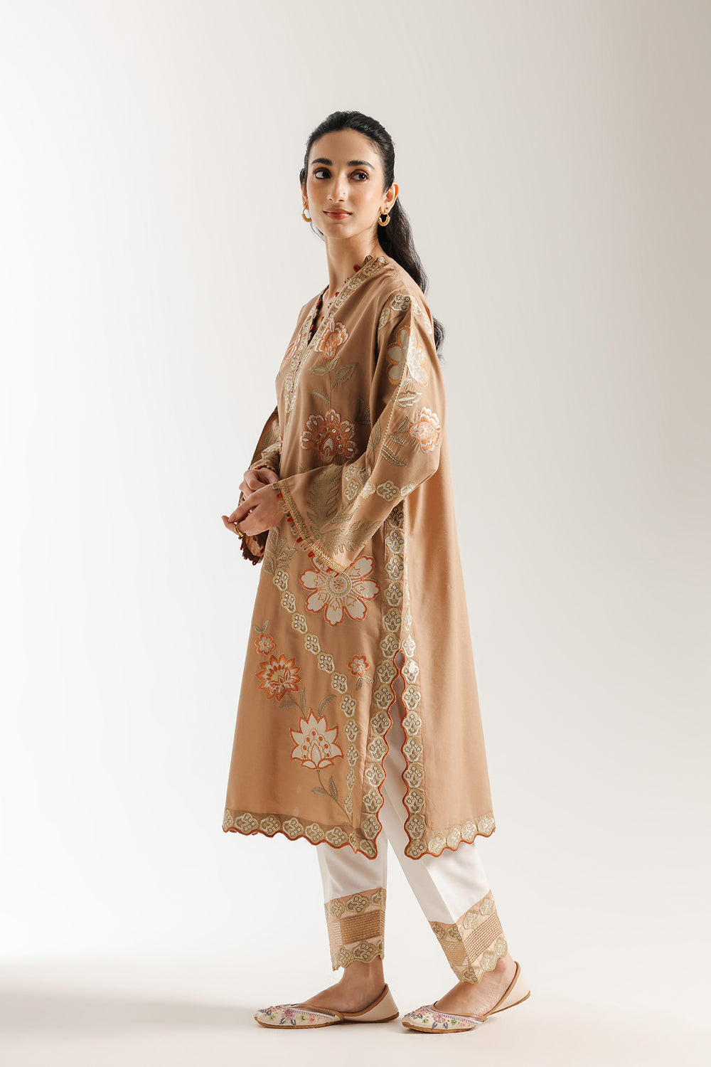 Ethnic Embroidered 2pc Suit
