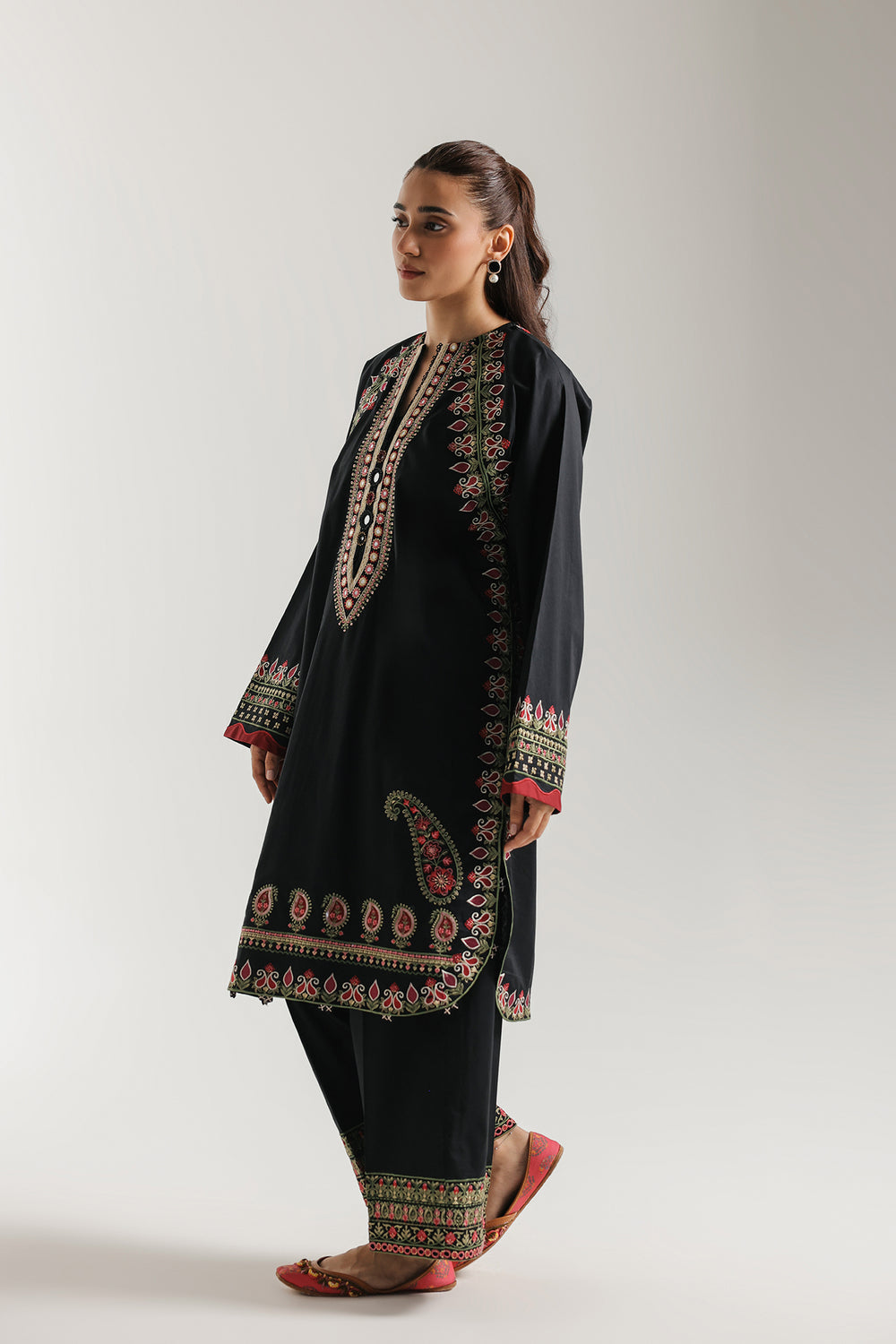 Ethnic Embroidered 2pc Suit