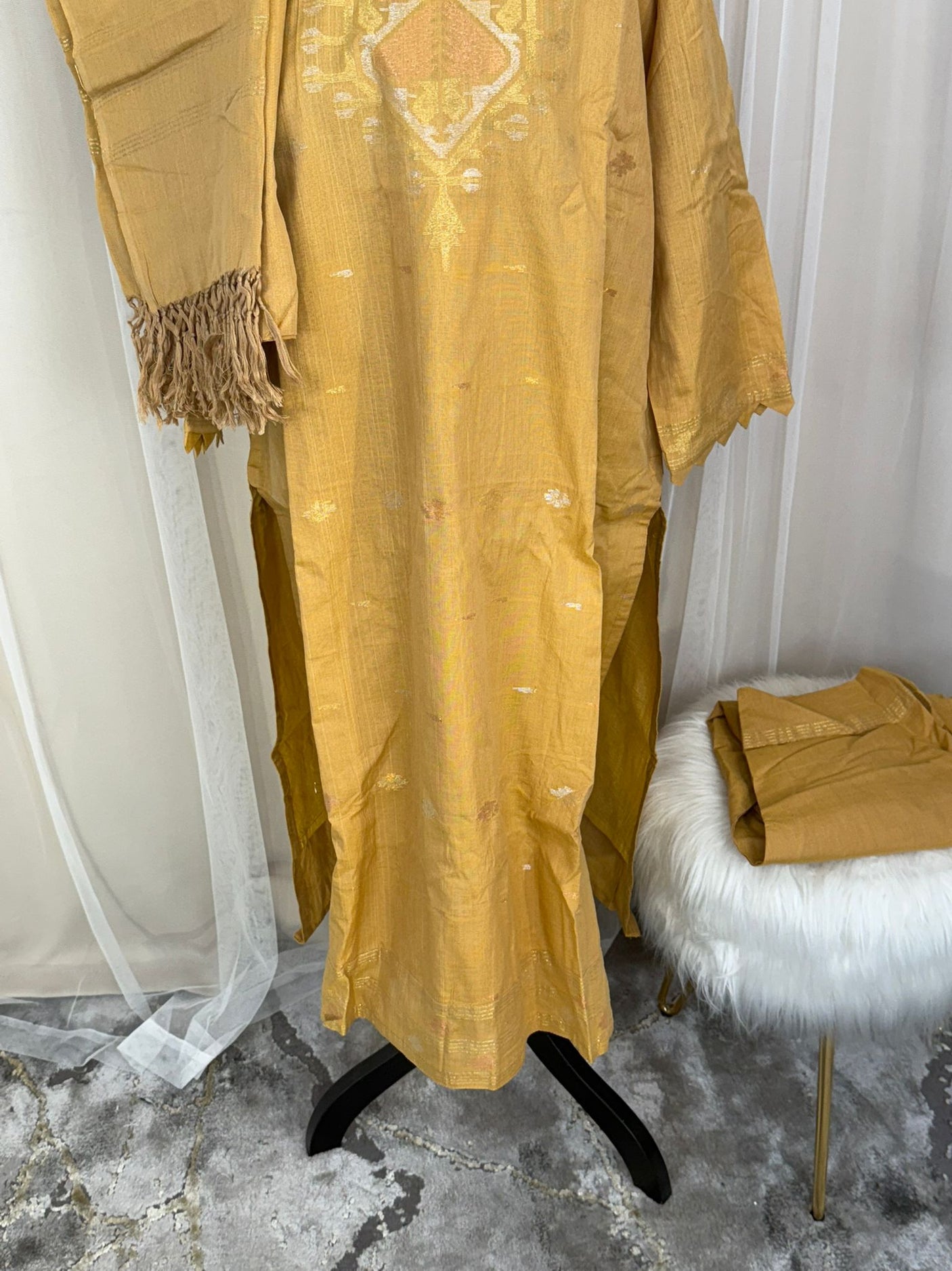 Bangladeshi Jamdani salwar kamiz