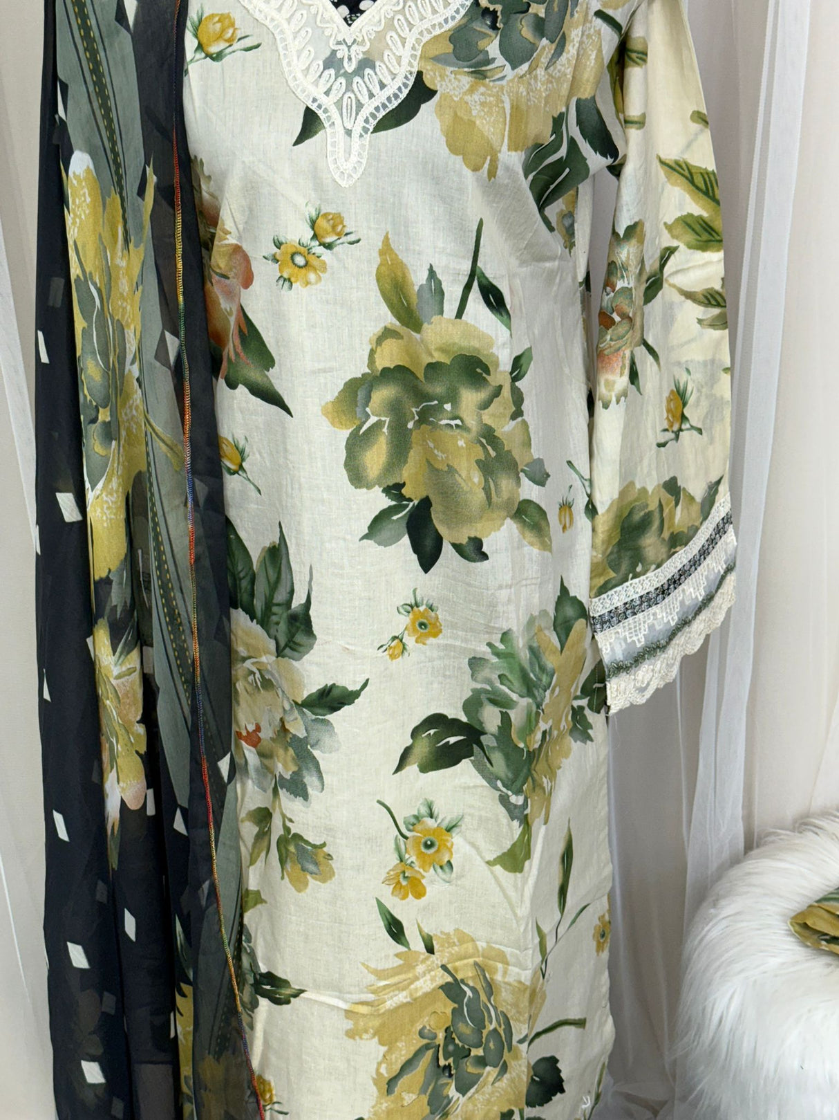 Luxury Embroidered Lawn Ready To Ship
