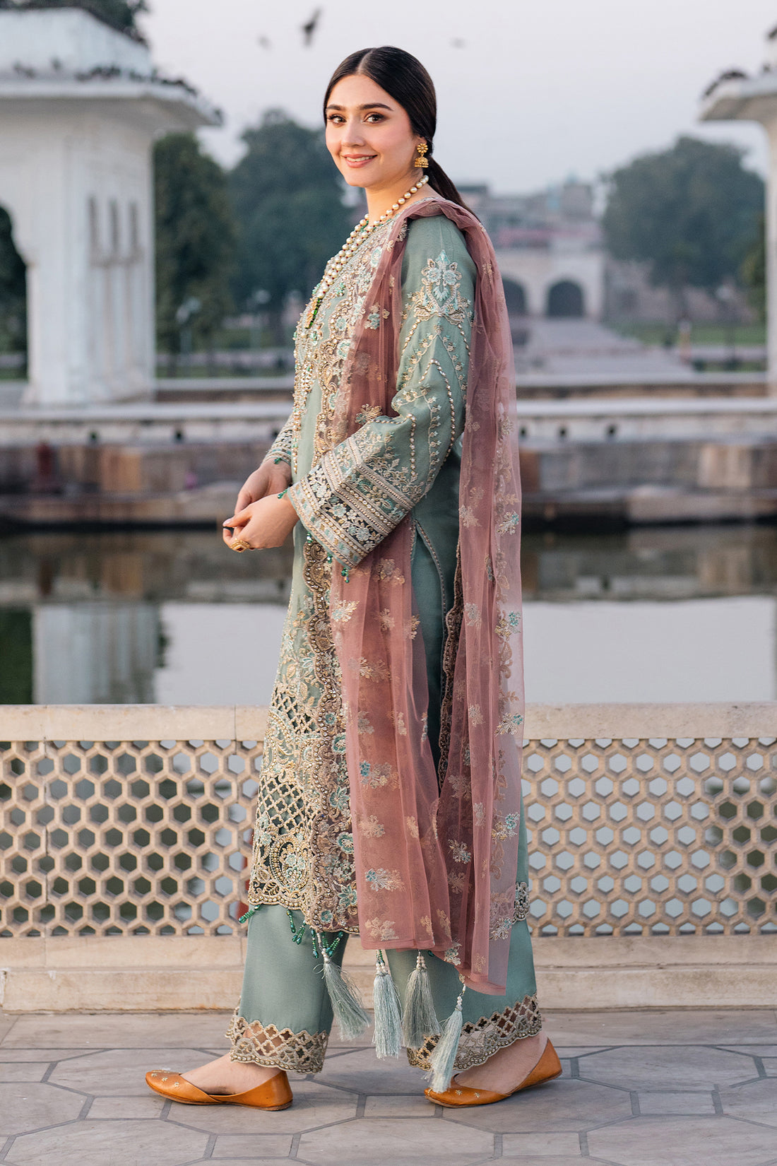 Meeras by Imrozia Premium Collection