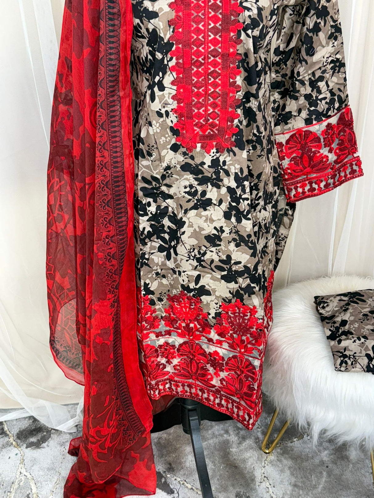 Luxury Embroidered Lawn Ready To Ship