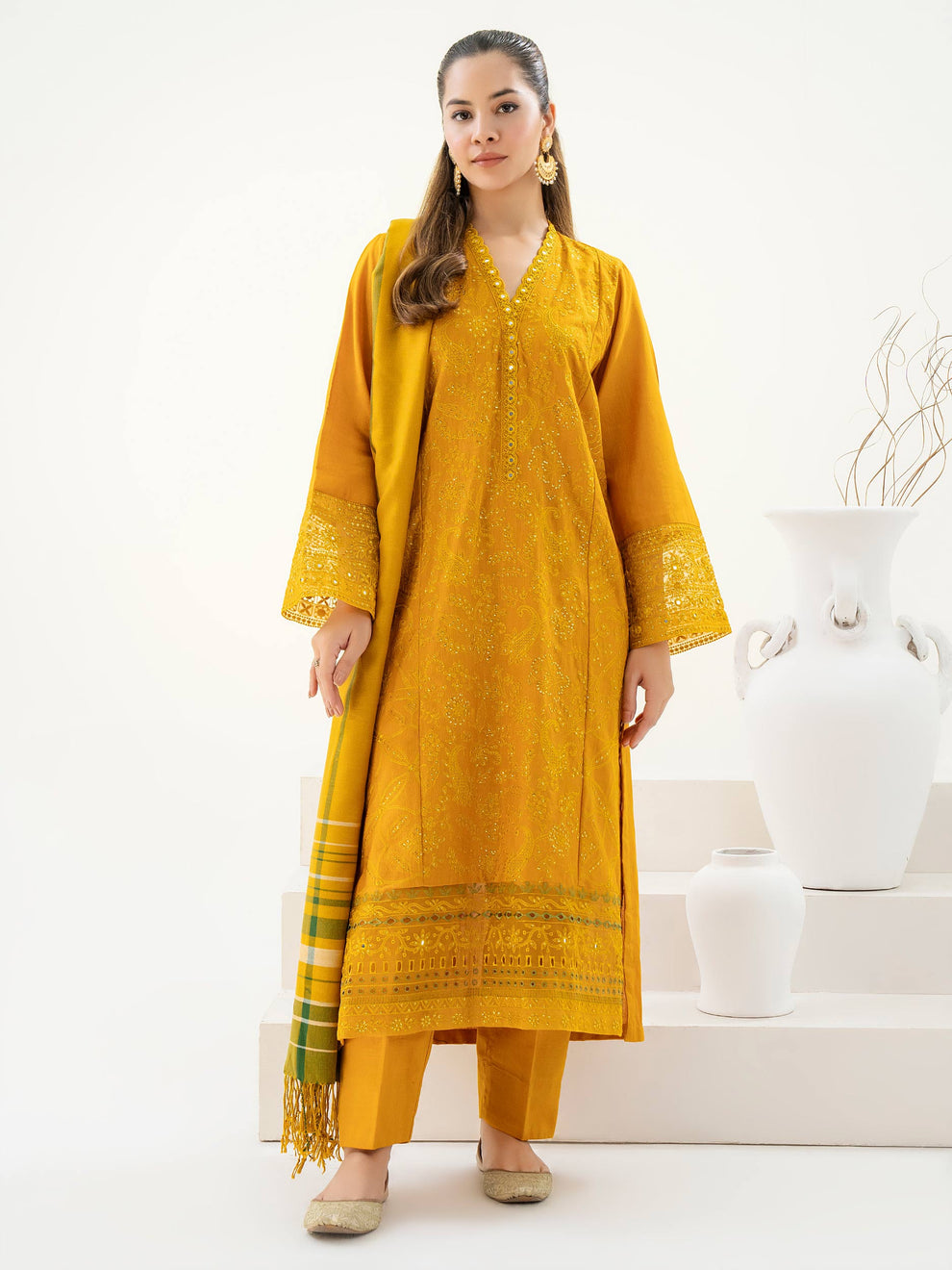 3 Piece Khaddar Suit-Embroidered By LimeLight