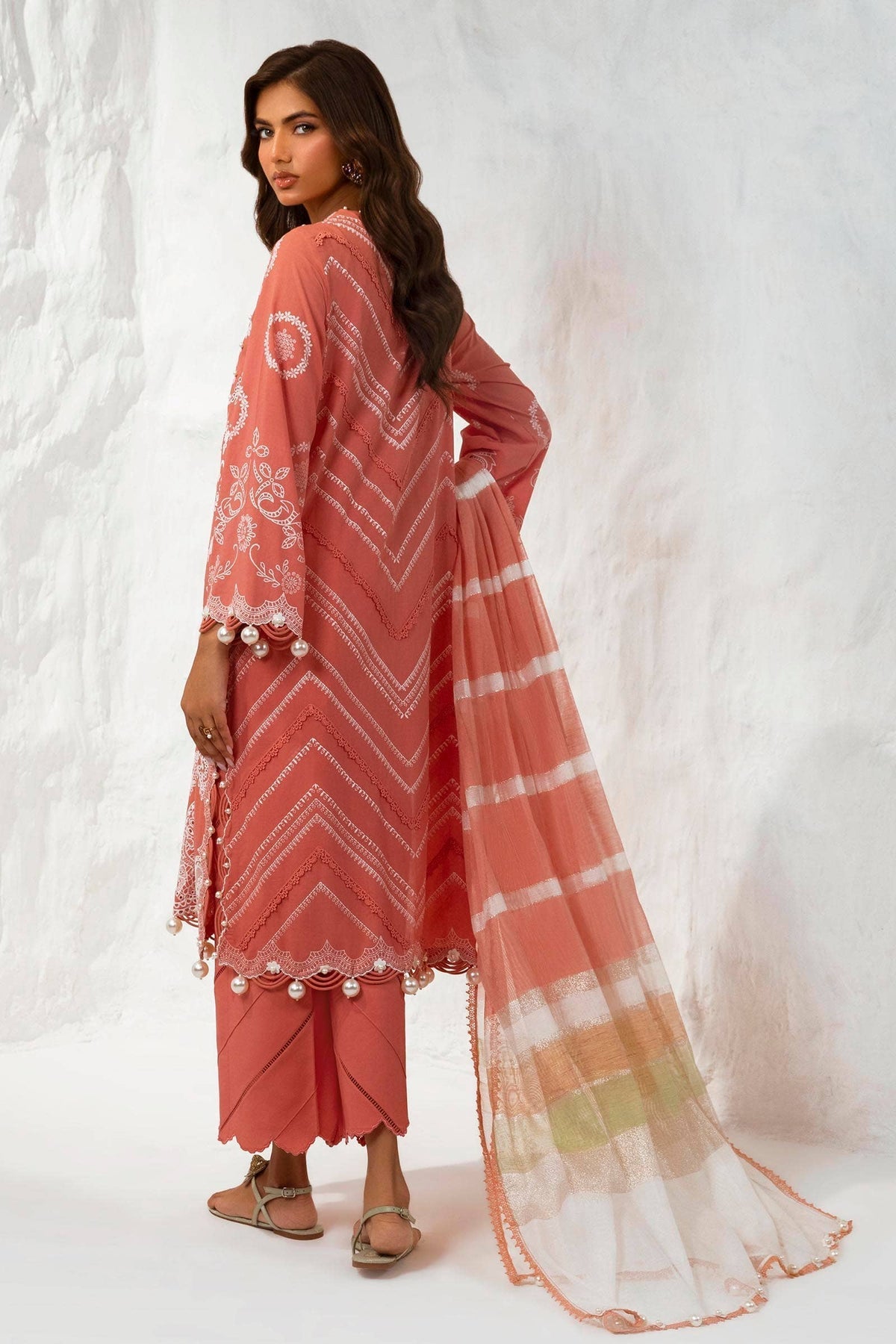 Muzlin by Sanasafinaz Luxury Collection