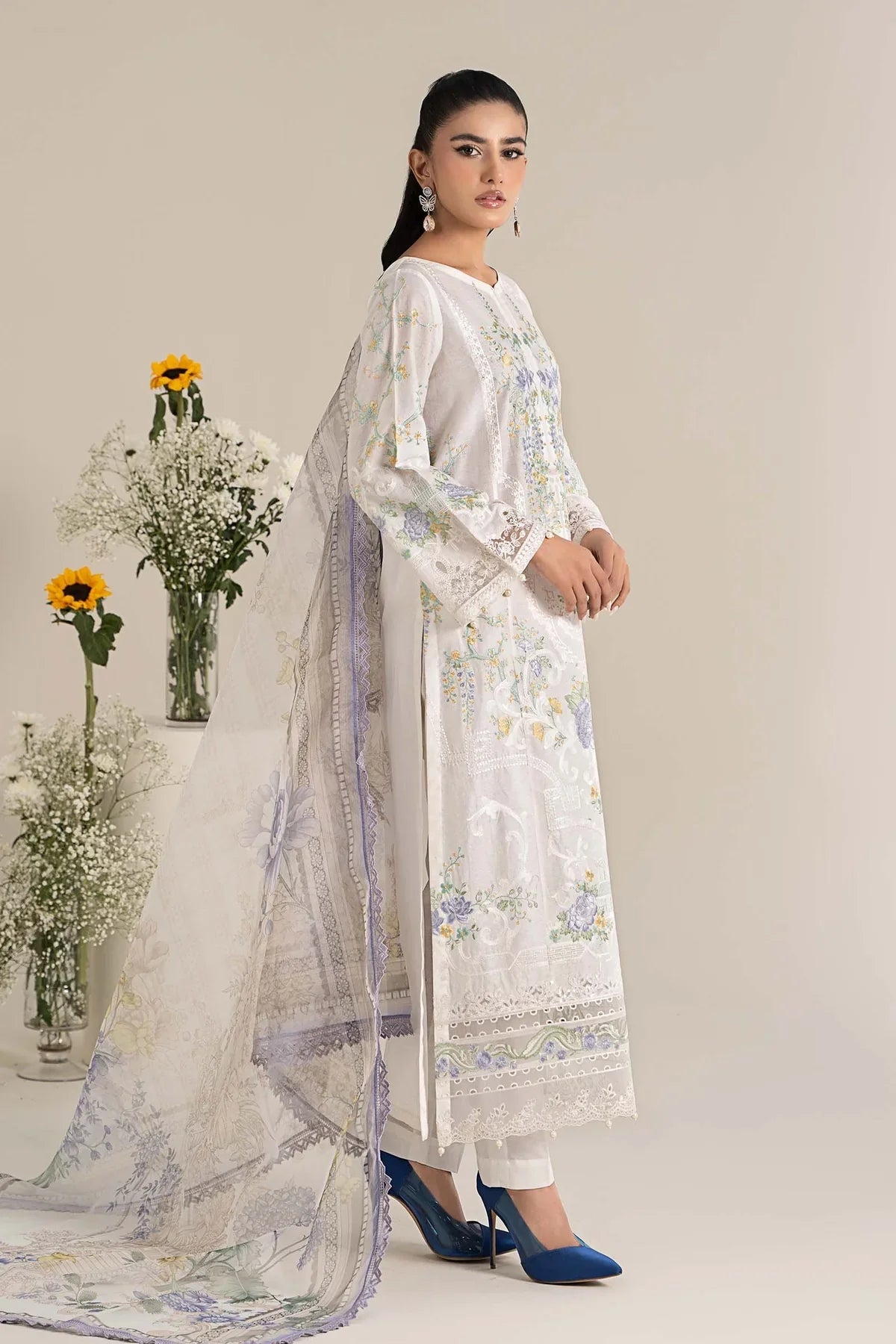 Maria B - Embroidered Jacquard Lawn Suit