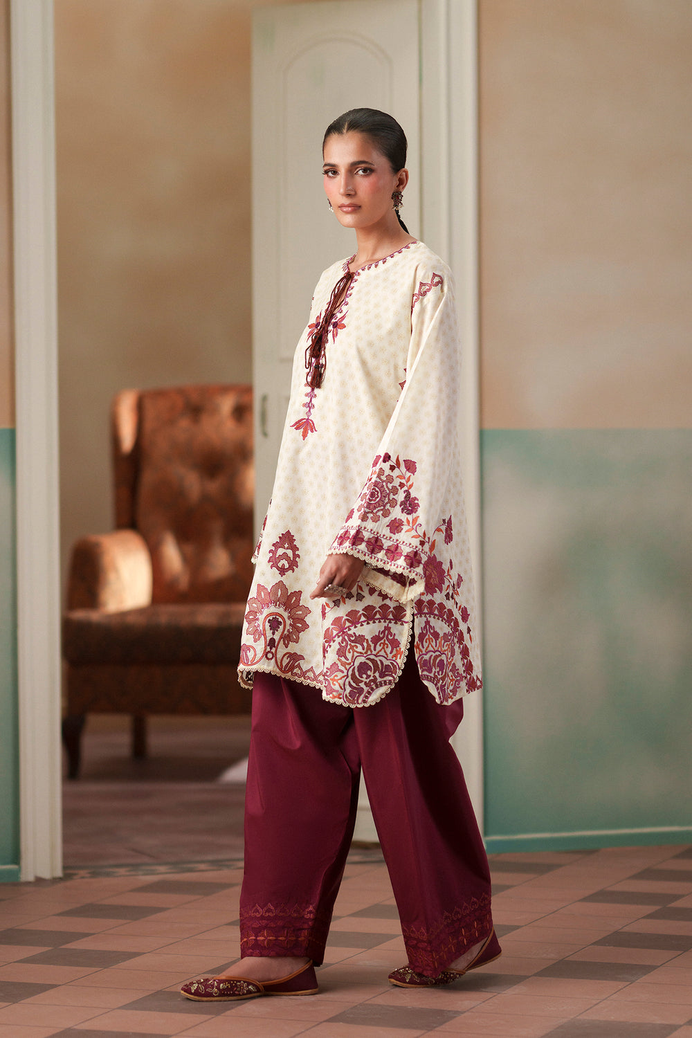Ethnic Embroidered 2pc Suit