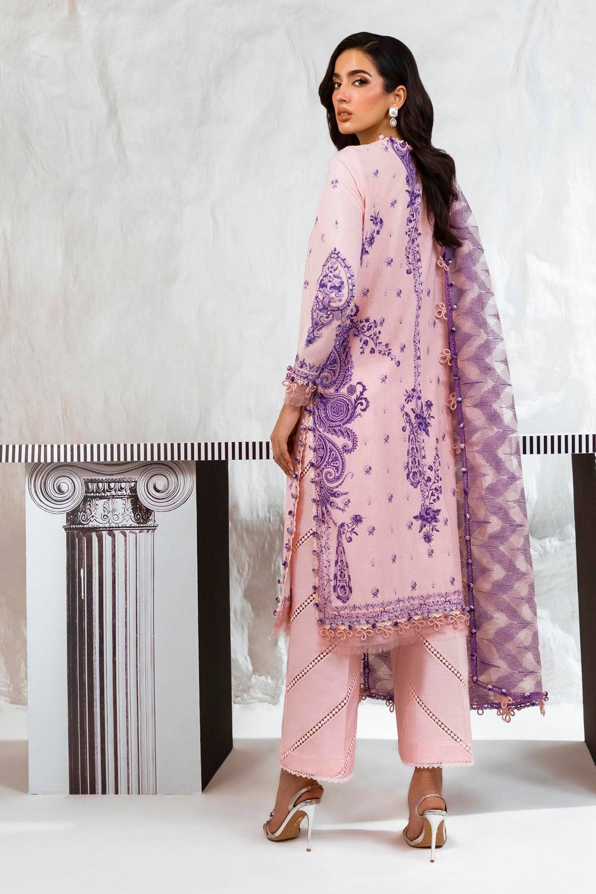 Muzlin by Sanasafinaz Luxury Collection