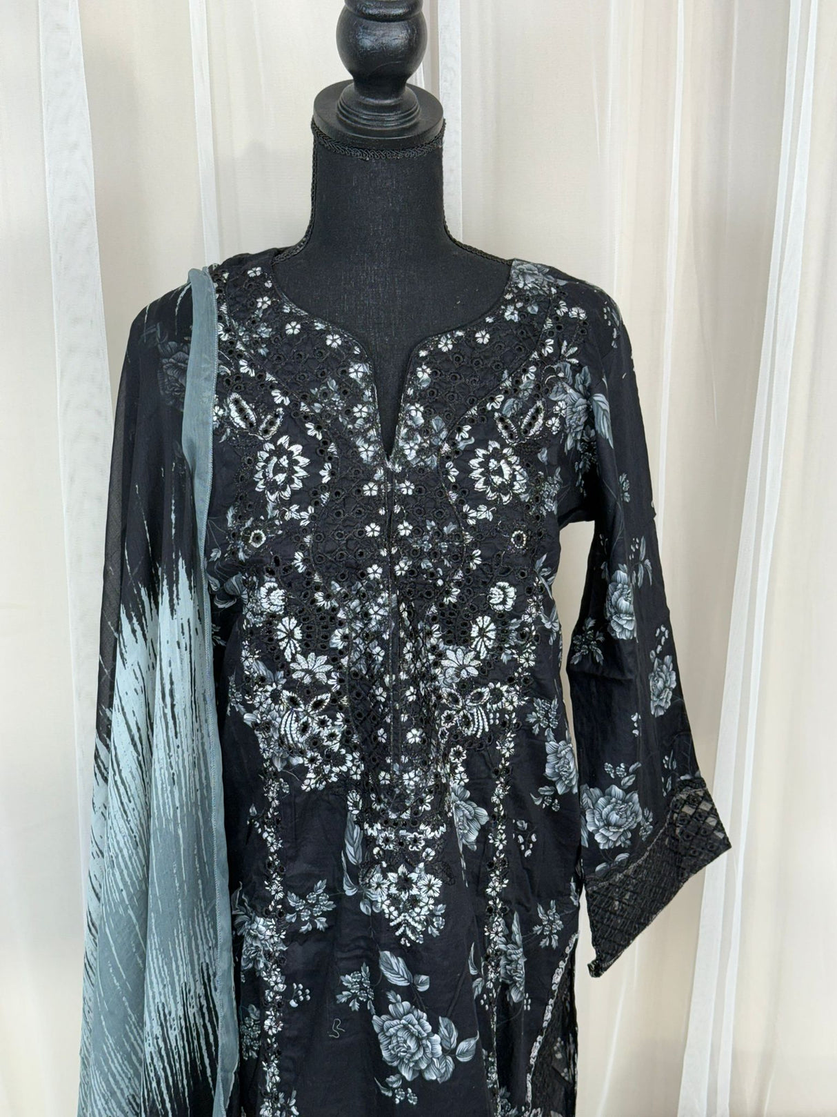 Luxury Embroidered Lawn Ready To Ship
